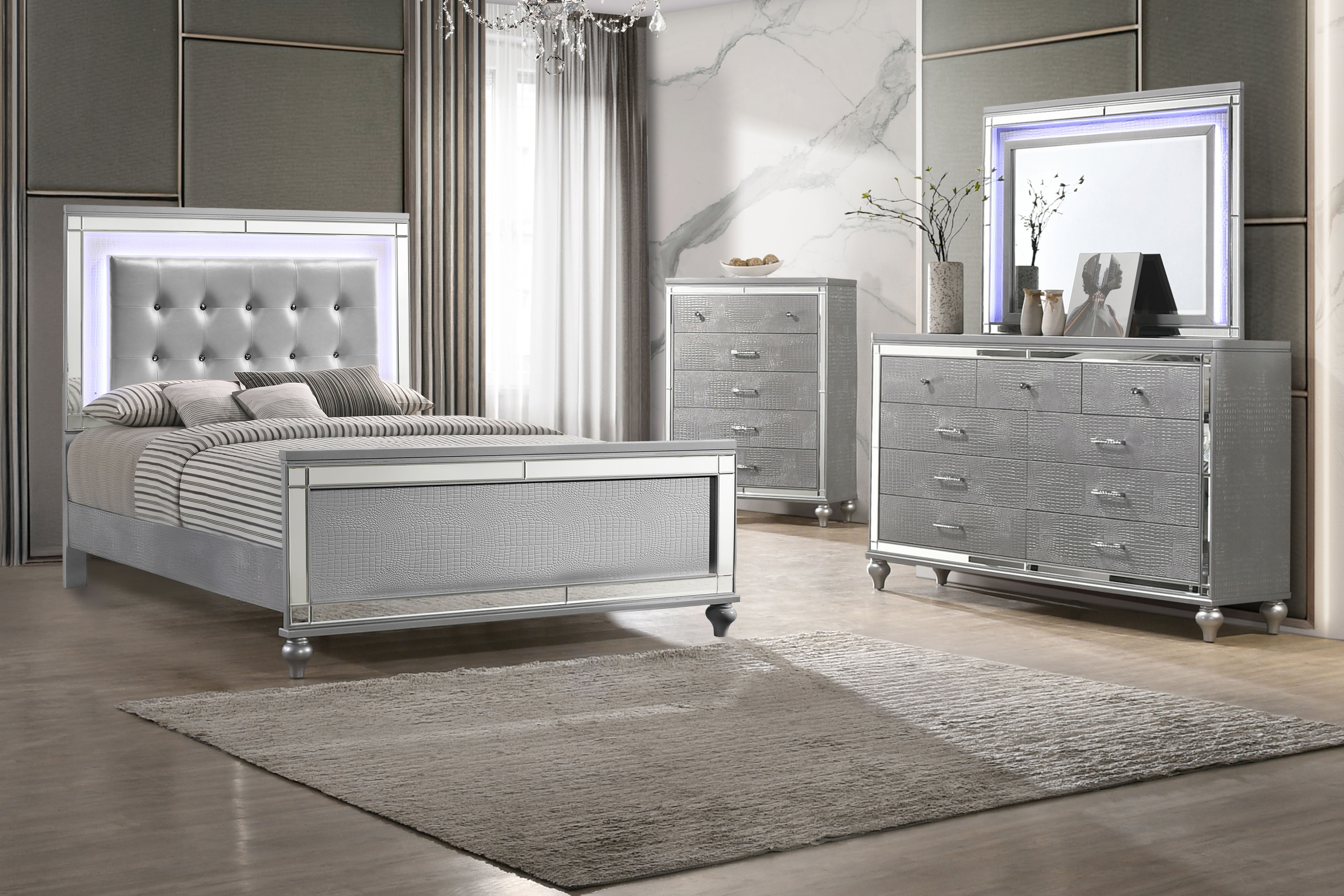 Valentino - Queen 4 Piece Bedroom Set (Bed, Dresser, Mirror, Chest) - Silver