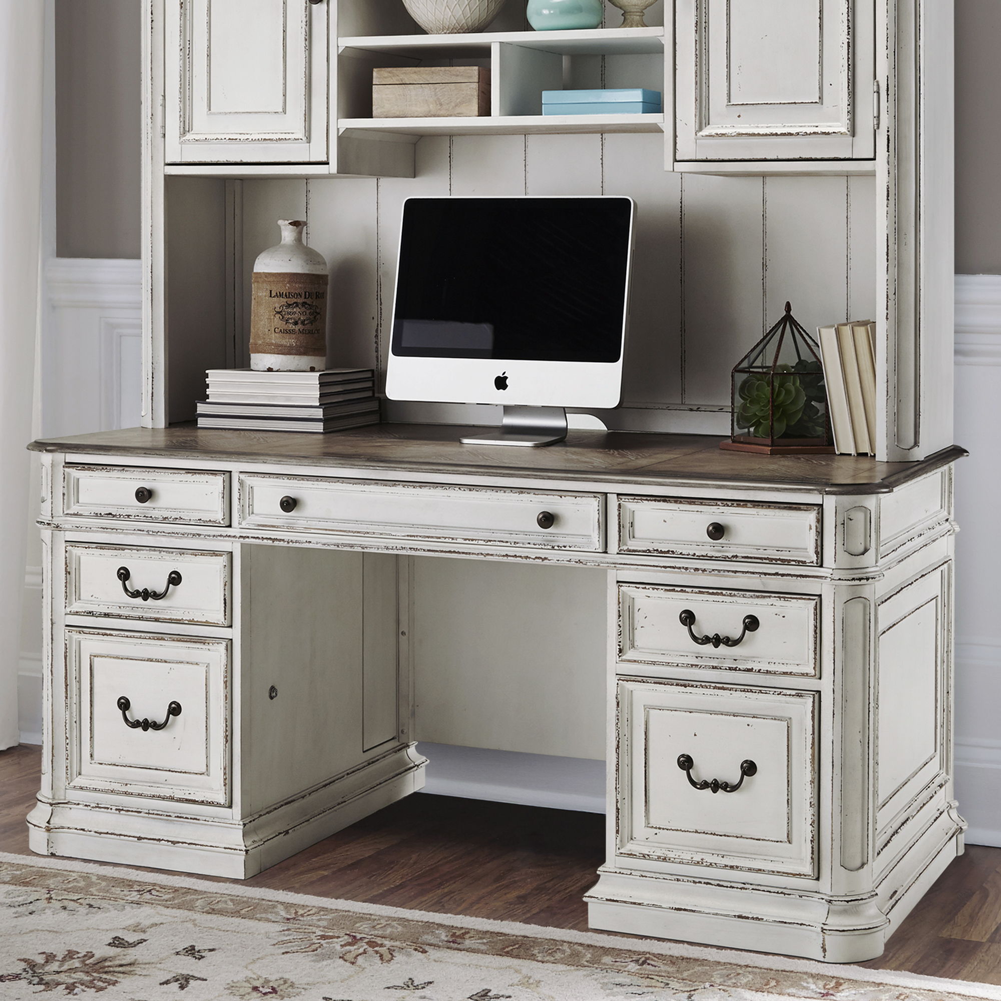 Liberty Furniture Magnolia Manor - Credenza - White - Framed Drawers