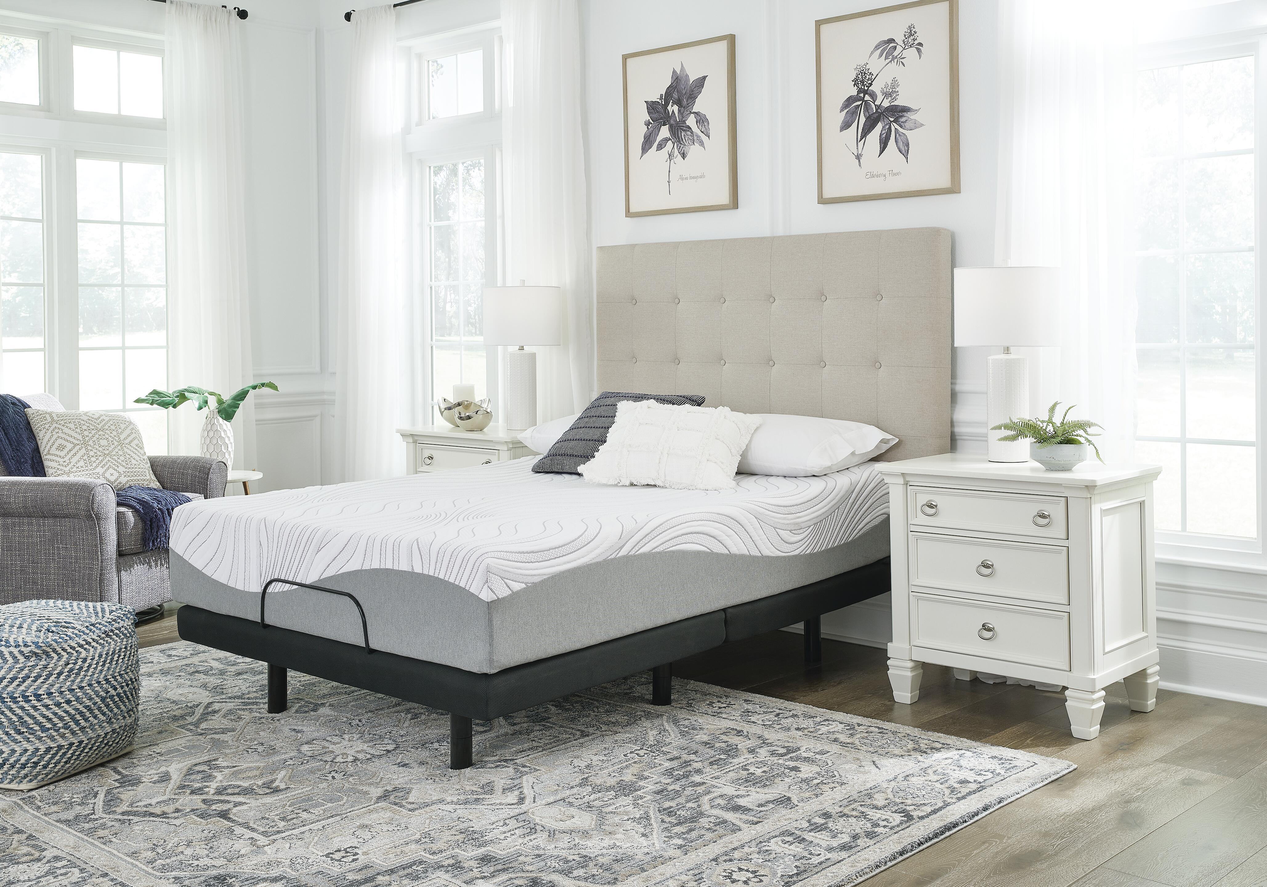 Ashley Furniture 12 Inch Memory Foam - Twin Mattress - White - Image 4