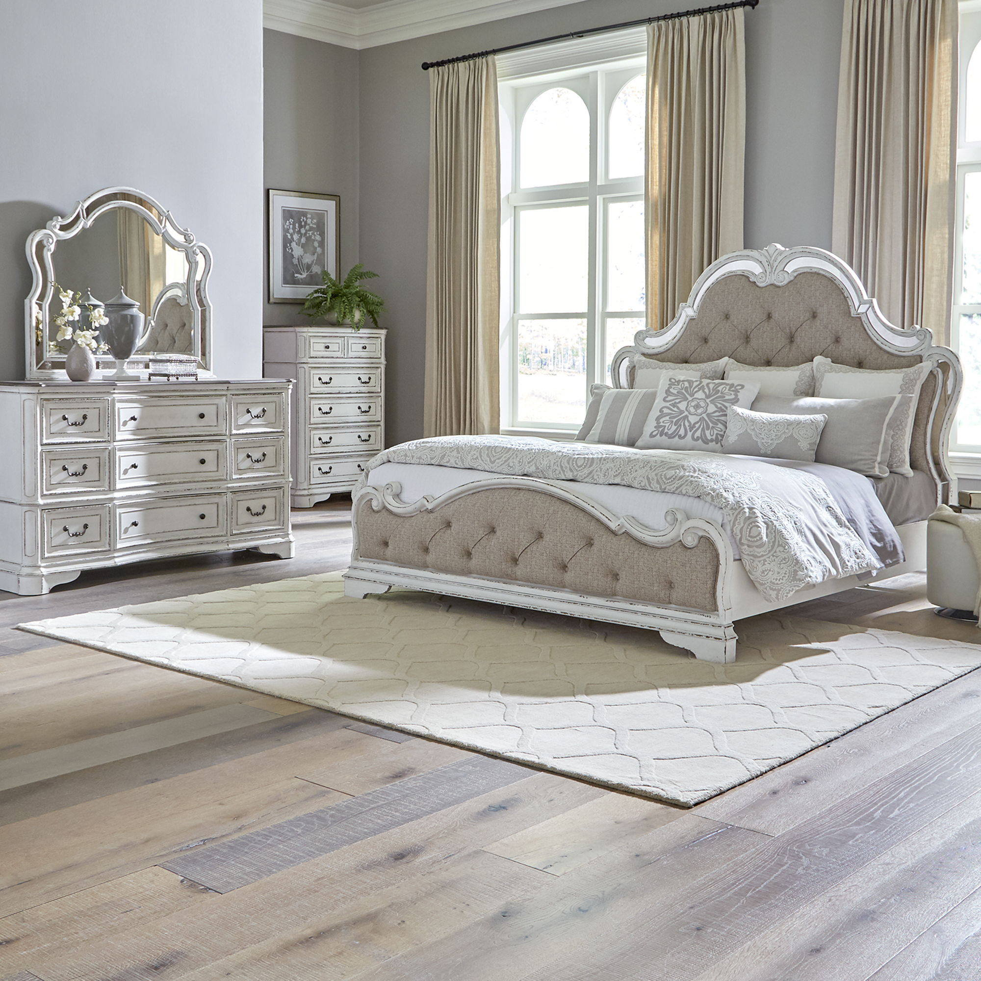 Liberty Furniture Magnolia Manor - 4 Piece Bedroom Set (Queen Upholstered Bed, Dresser & Mirror, Chest) - White
