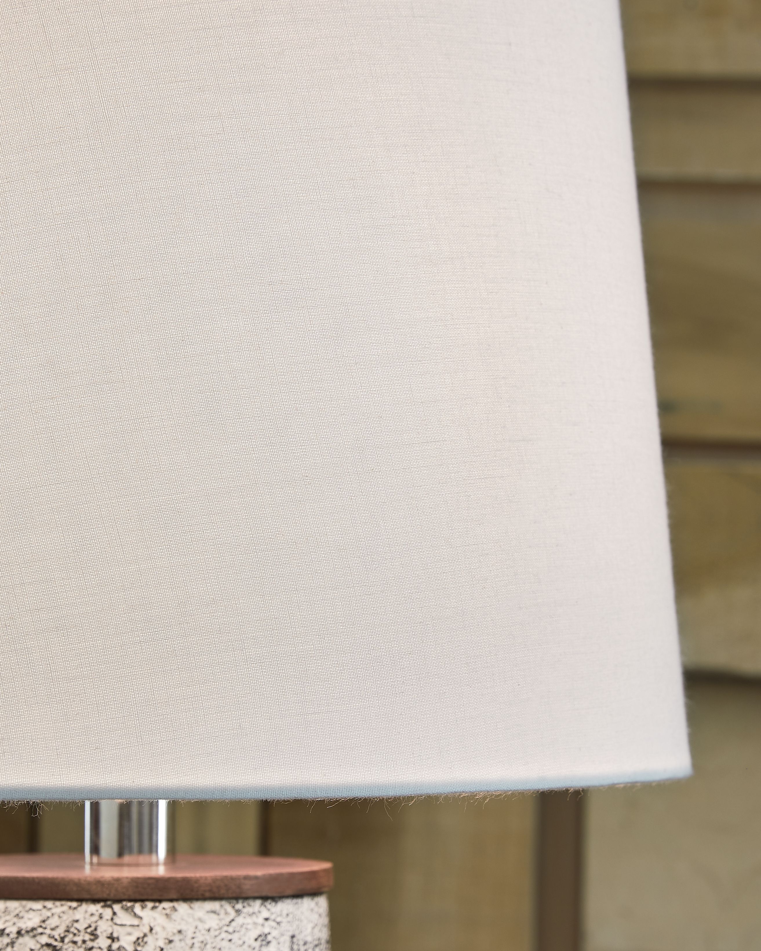Ashley Furniture Chaston - Metal Table Lamp (Set of 2) - Antique White - Image 3