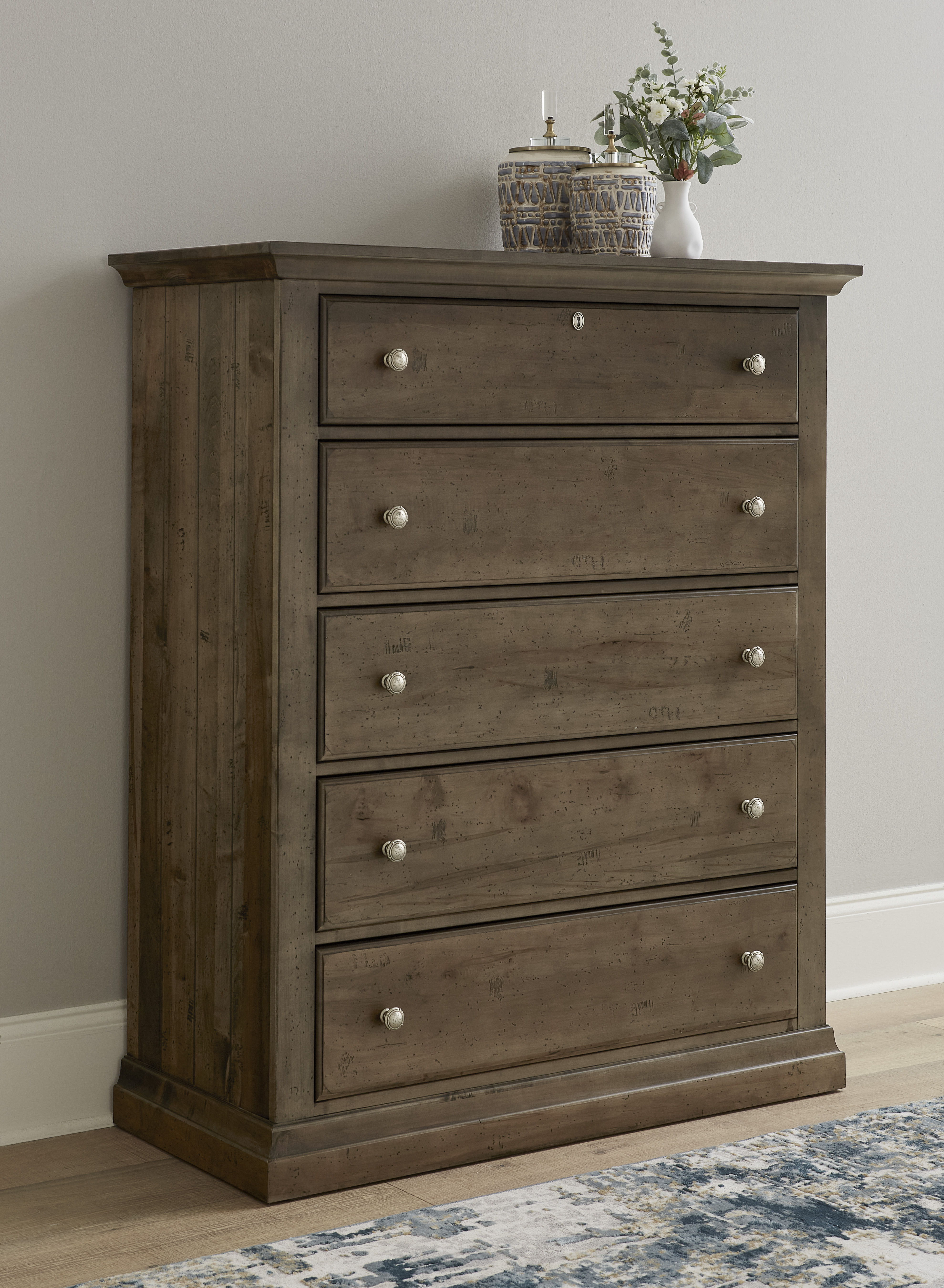 Vaughan-Bassett Carlisle - 5-Drawers Chest - Dark Sable