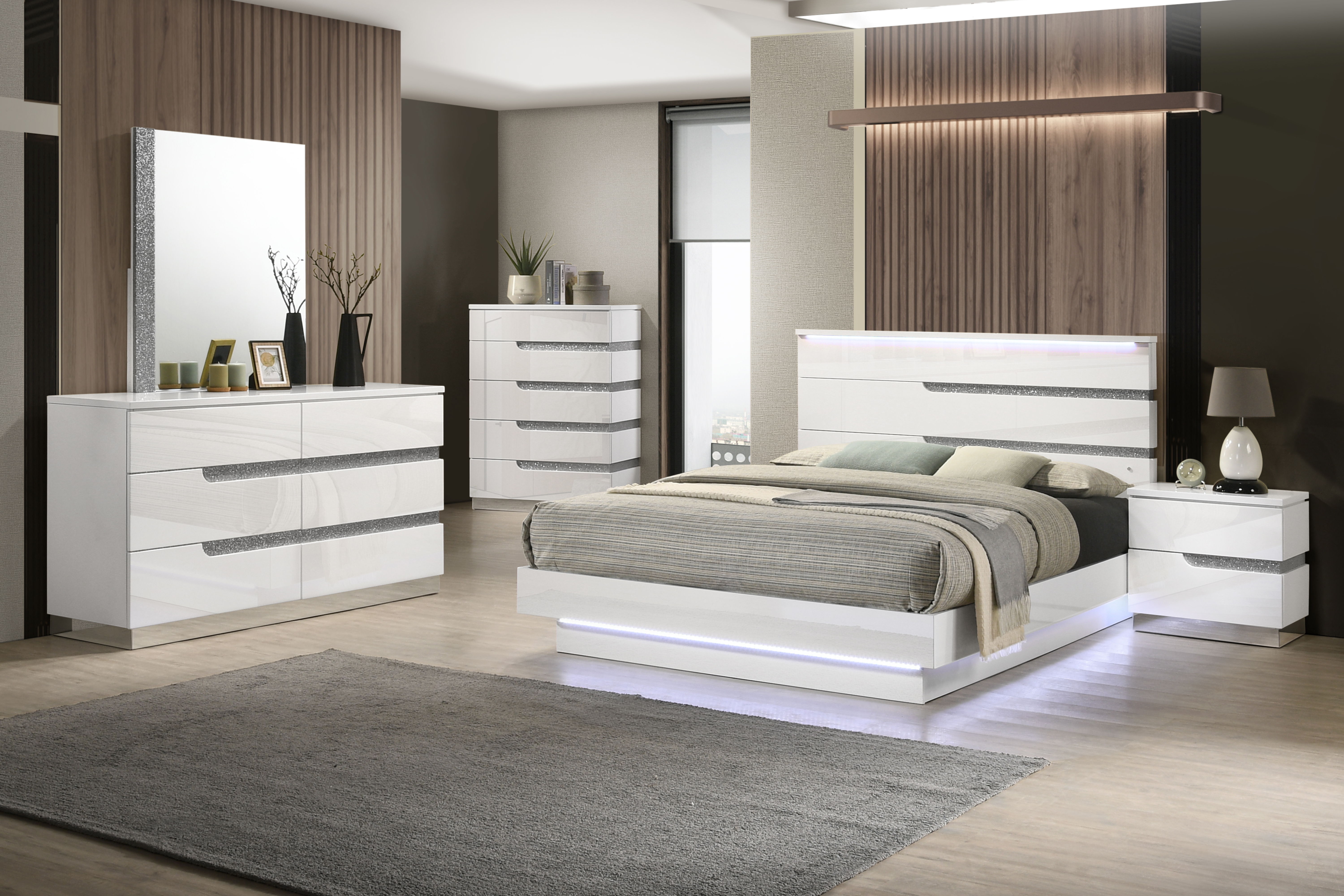 Eastern King · 6 Pc · Bed, Dresser, Mirror, Chest, 2 Nightstands