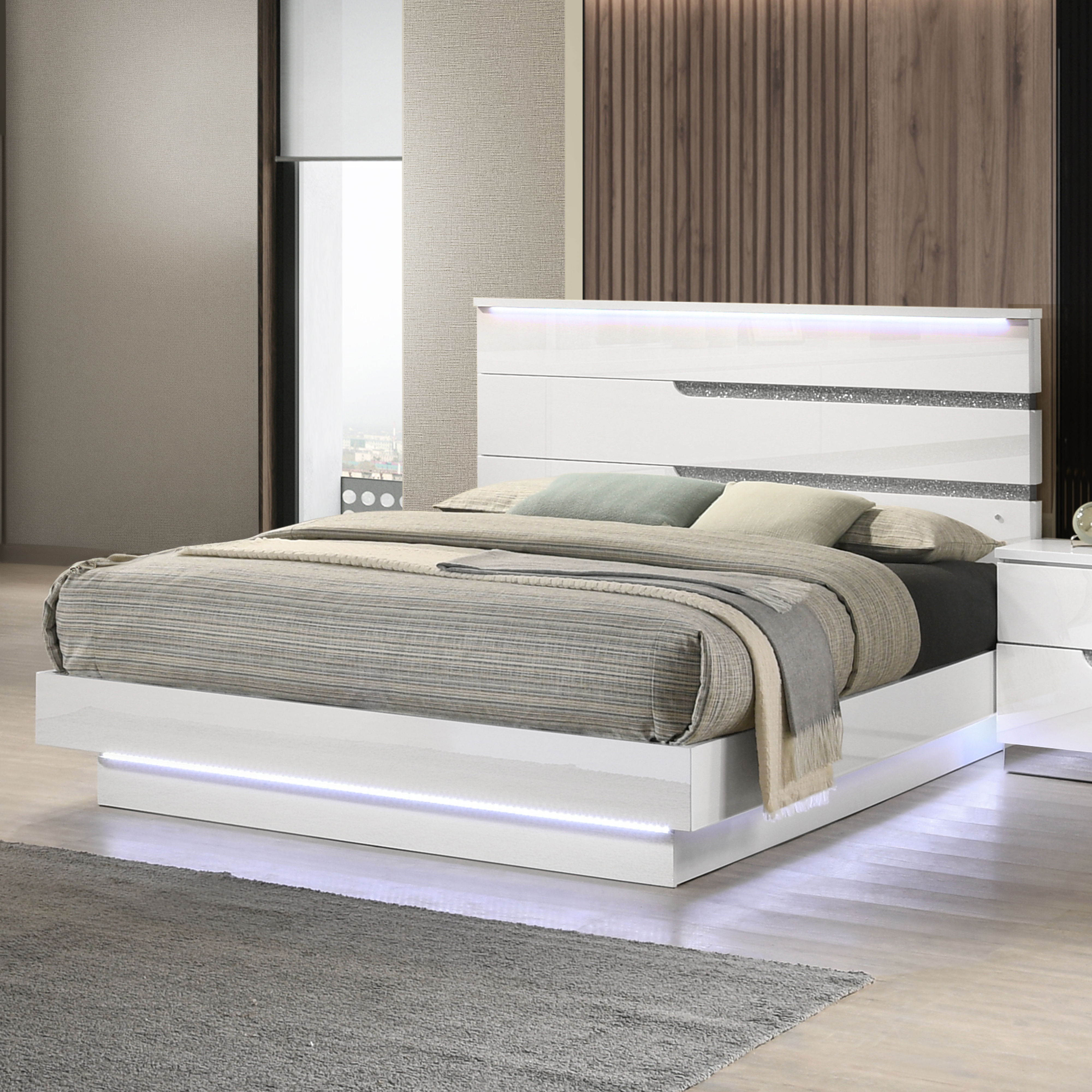Paradox - 5/0 Queen Bed - White, white