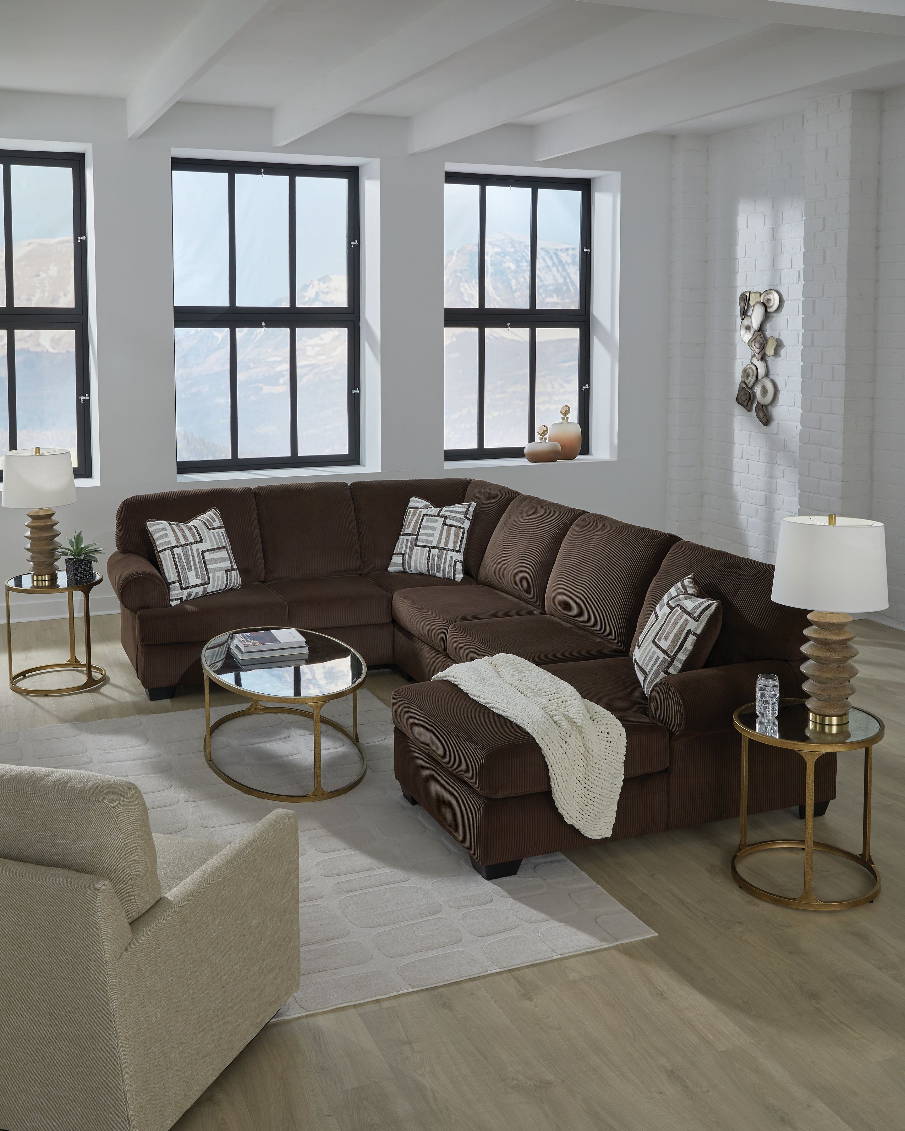 Ashley Furniture Kimlee - 3-Piece Sectional With RAF Chaise - Chocolate - Image 4