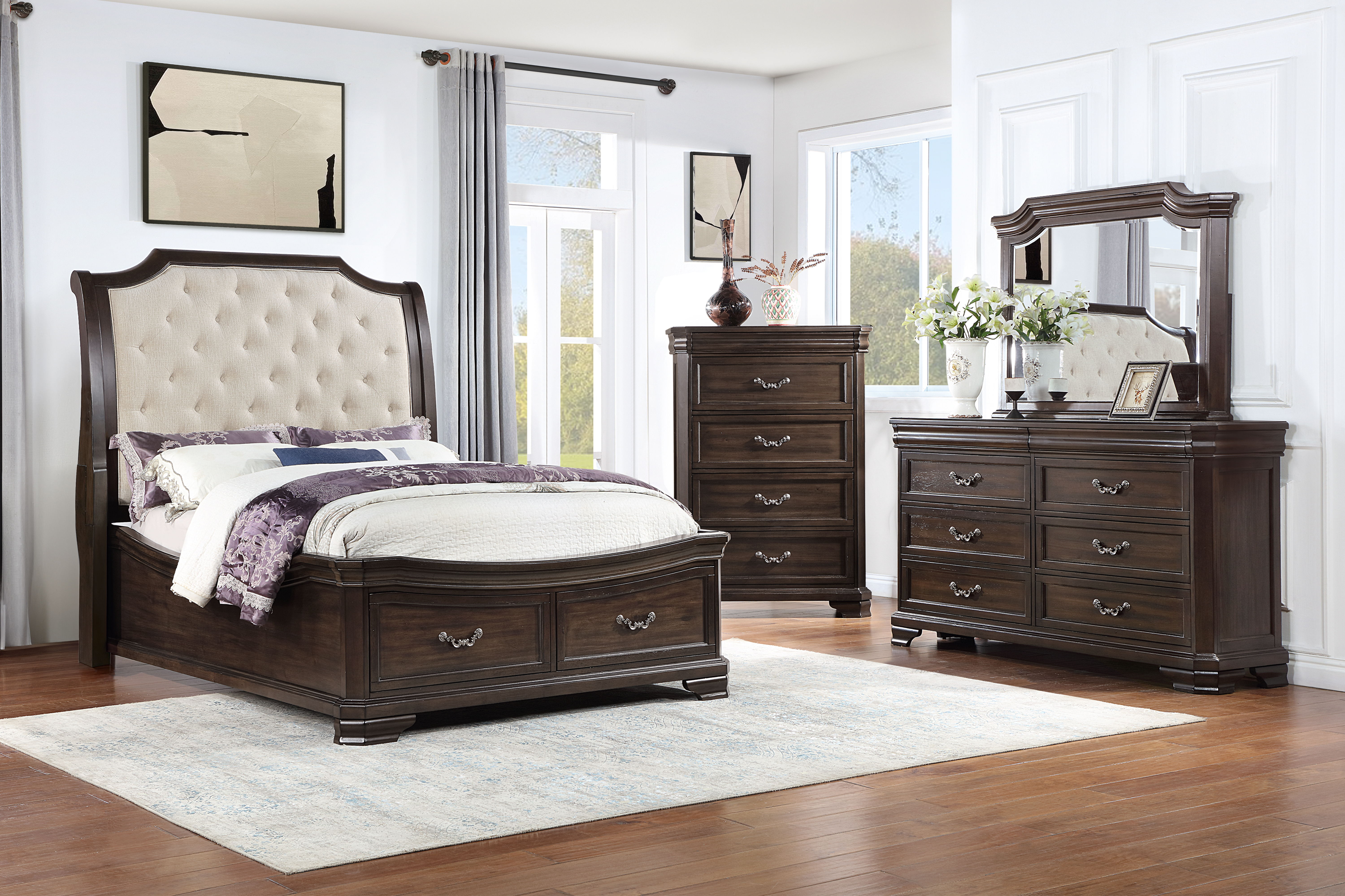 Lyndhurst - 5/0 Queen 4 Piece Bedroom Set (Bed, Dresser, Mirror, Chest) - Walnut