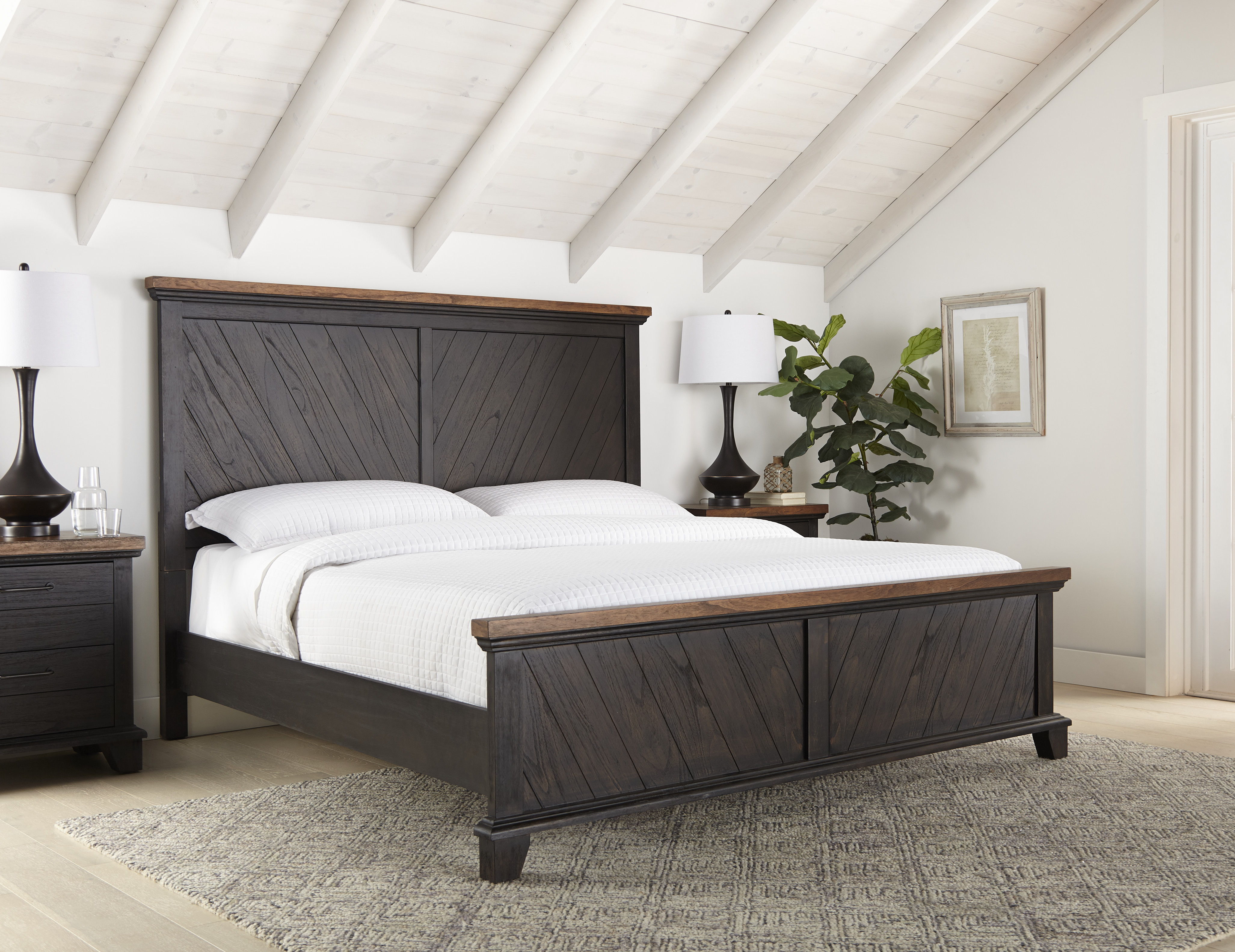 Bear Creek - King Bed - Brown
