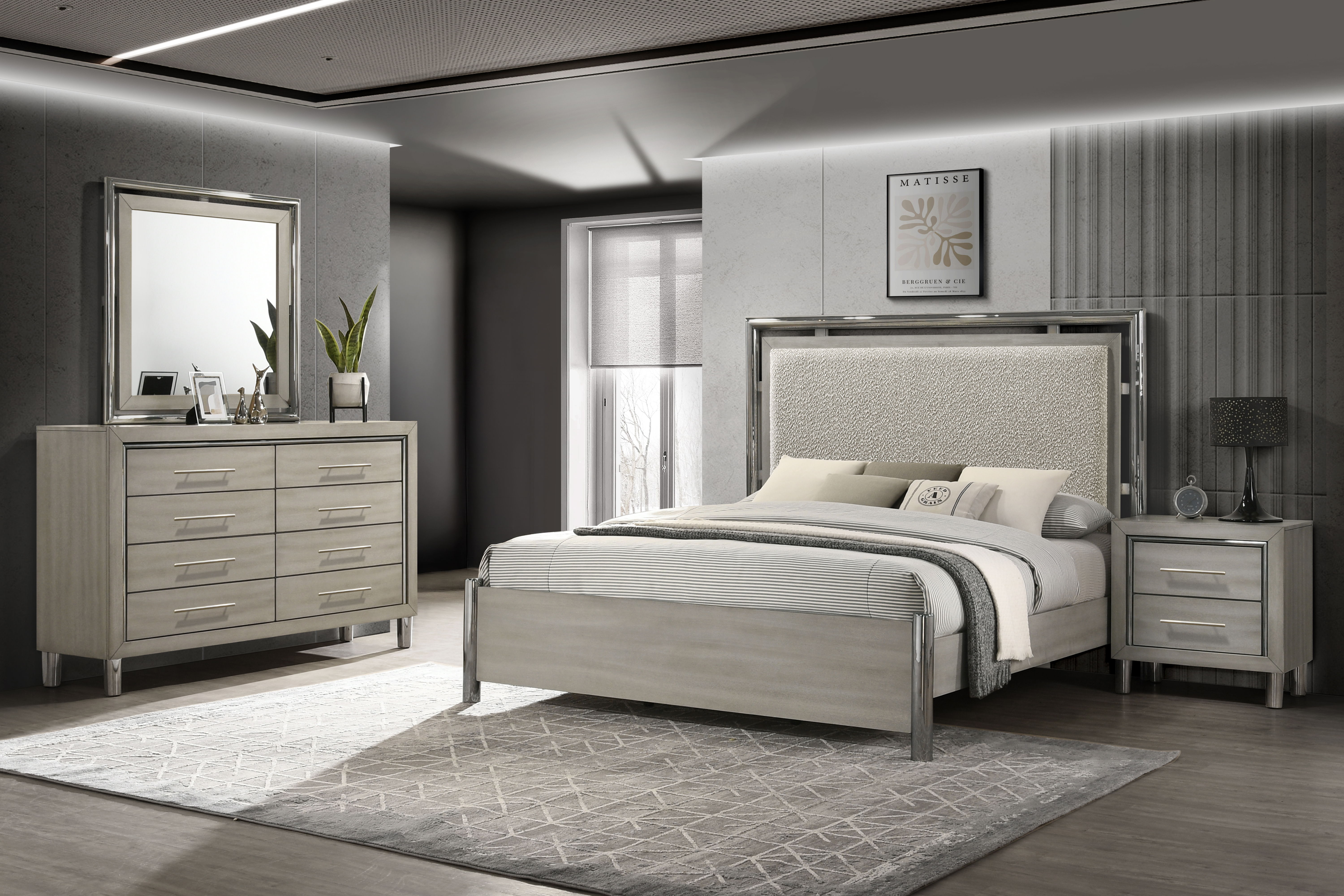 Lennox - 6/6 King 4 Piece Bedroom Set (Bed, Dresser, Mirror, Nightstand) - Gray / Silver