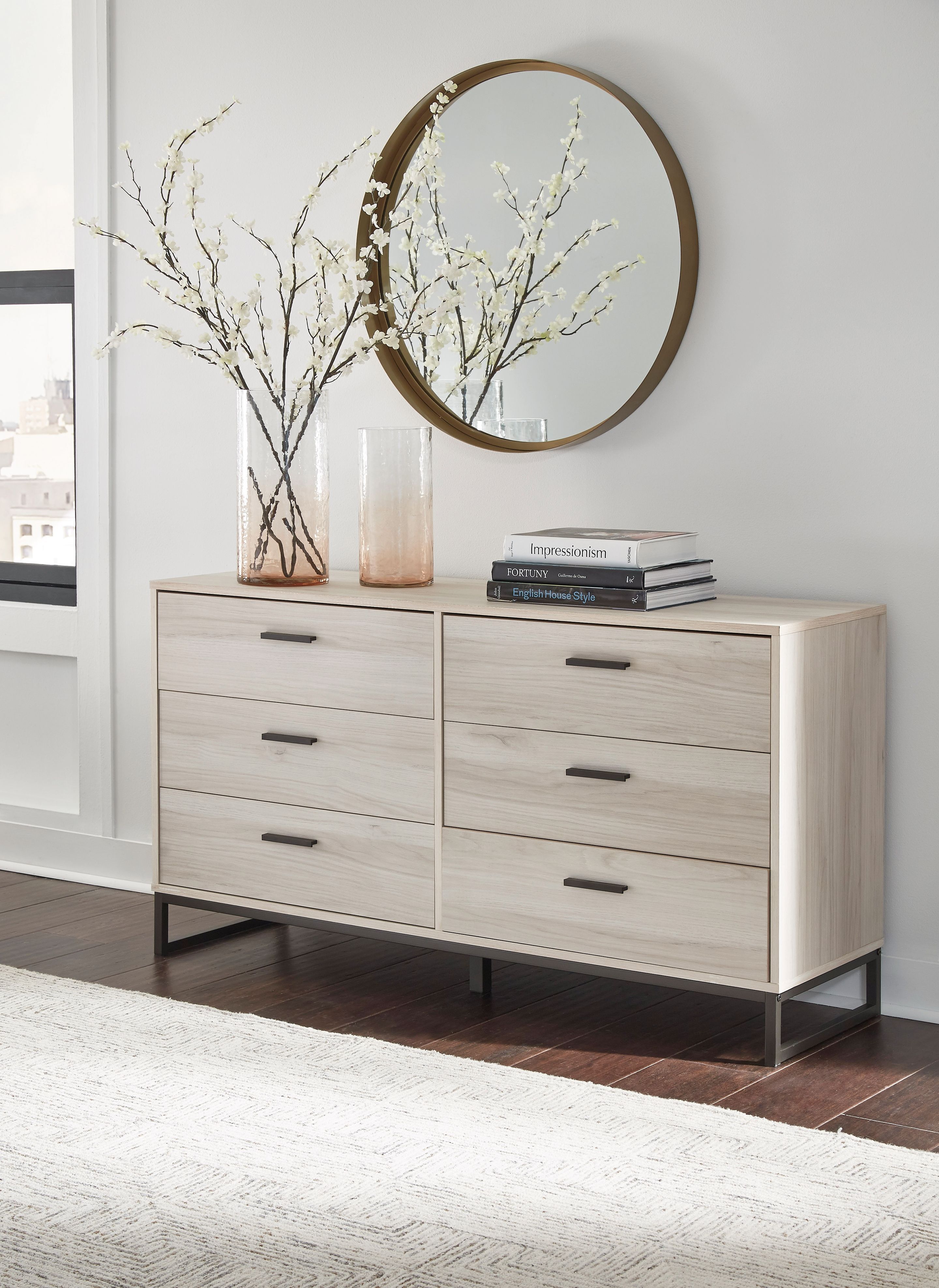 Socalle - 3 Pc. - Dresser, Queen Panel Platform Bed - Natural