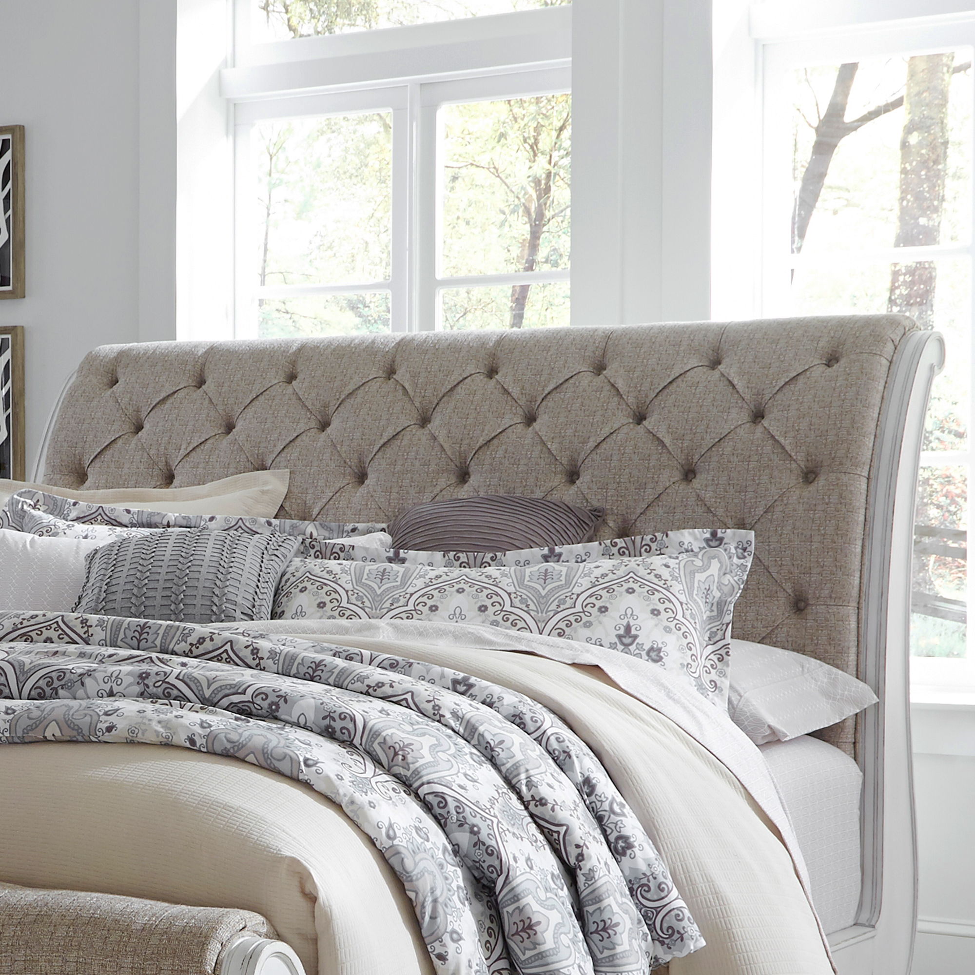 Liberty Furniture Magnolia Manor - King Upholstered Sleigh Headboard - White