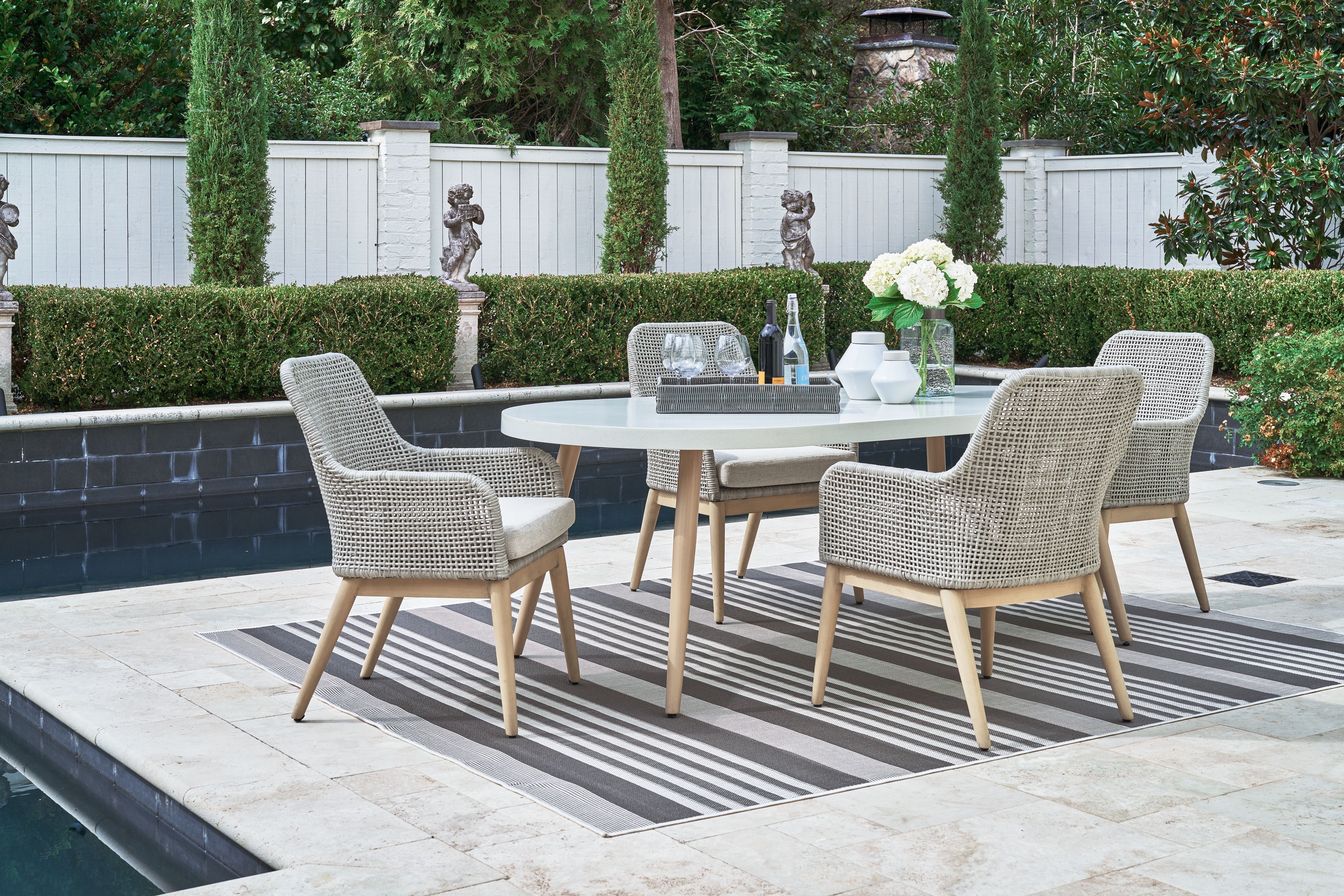 Ashley Seton Creek - Gray - 5 Pc. - Dining Set