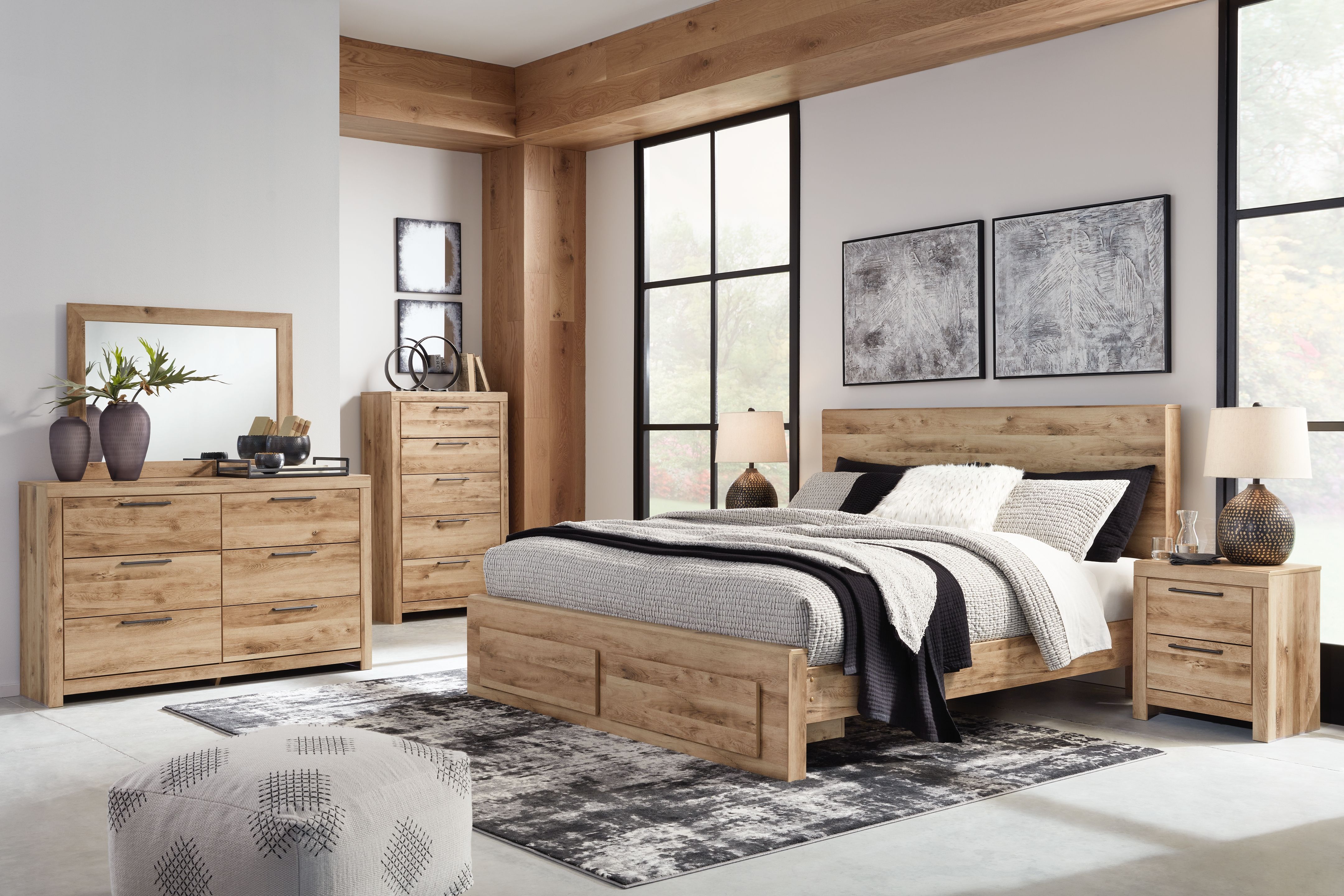 Ashley Hyanna - Tan - 6 Pc. - Dresser, Mirror, King Panel Bed with Footboard Storage