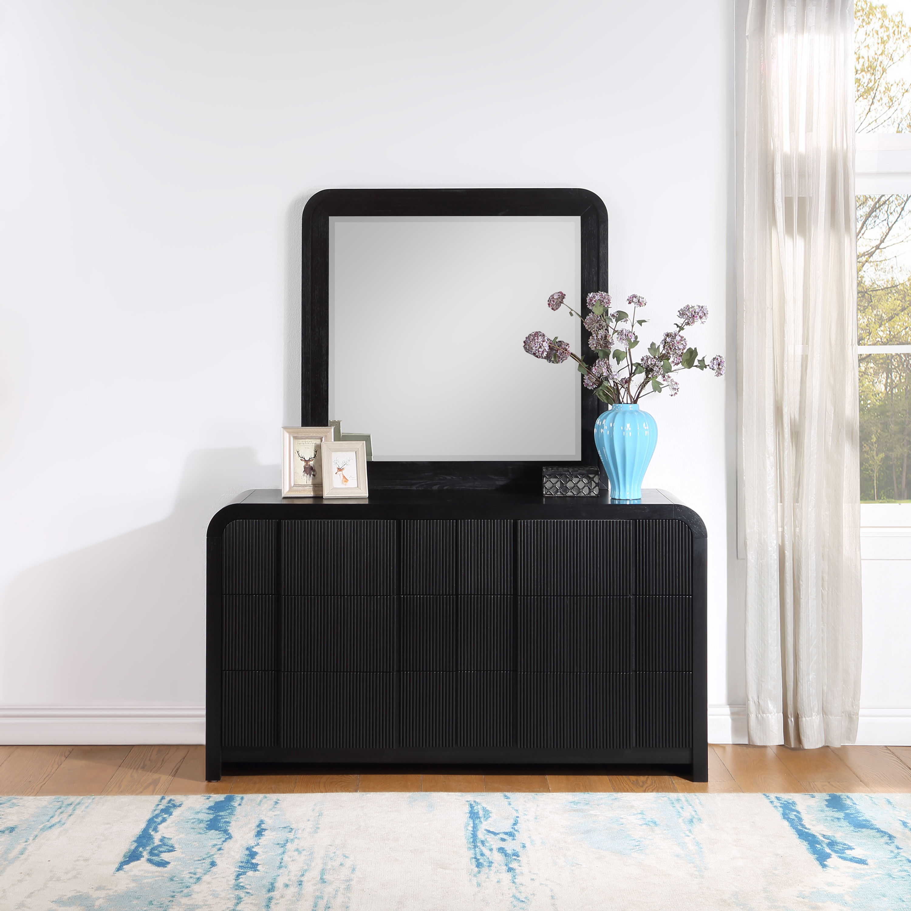 Fluted - Mirror - Black