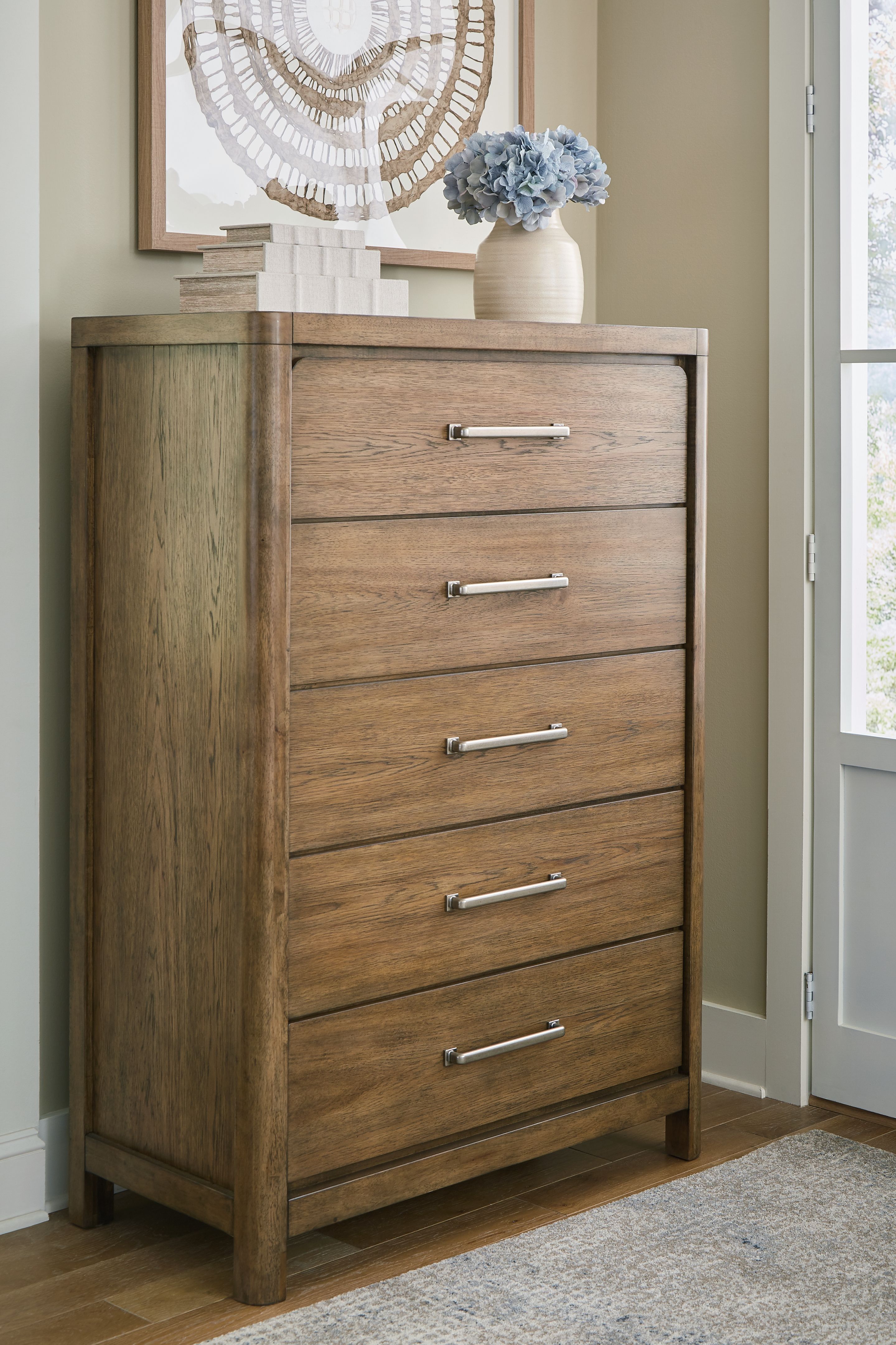Ashley Furniture Cabalynn - 5 Pc. - Dresser, Mirror, Chest, Queen Upholstered Bed - Light Brown - Image 5
