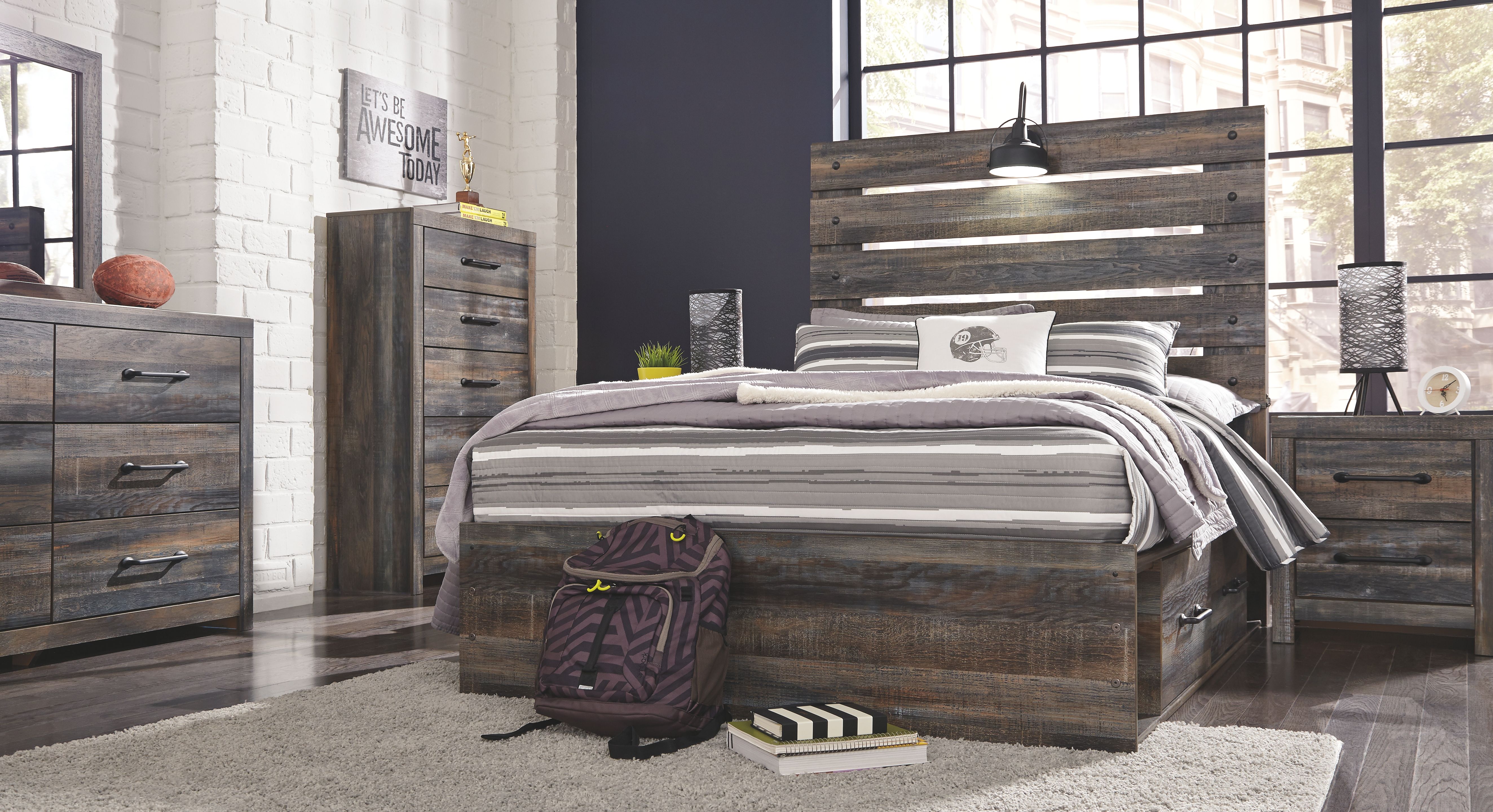 Full · 10 Pc · Dresser, Mirror, Chest, Full Panel Bed with 4 Side Drawers, 2 Nightstands