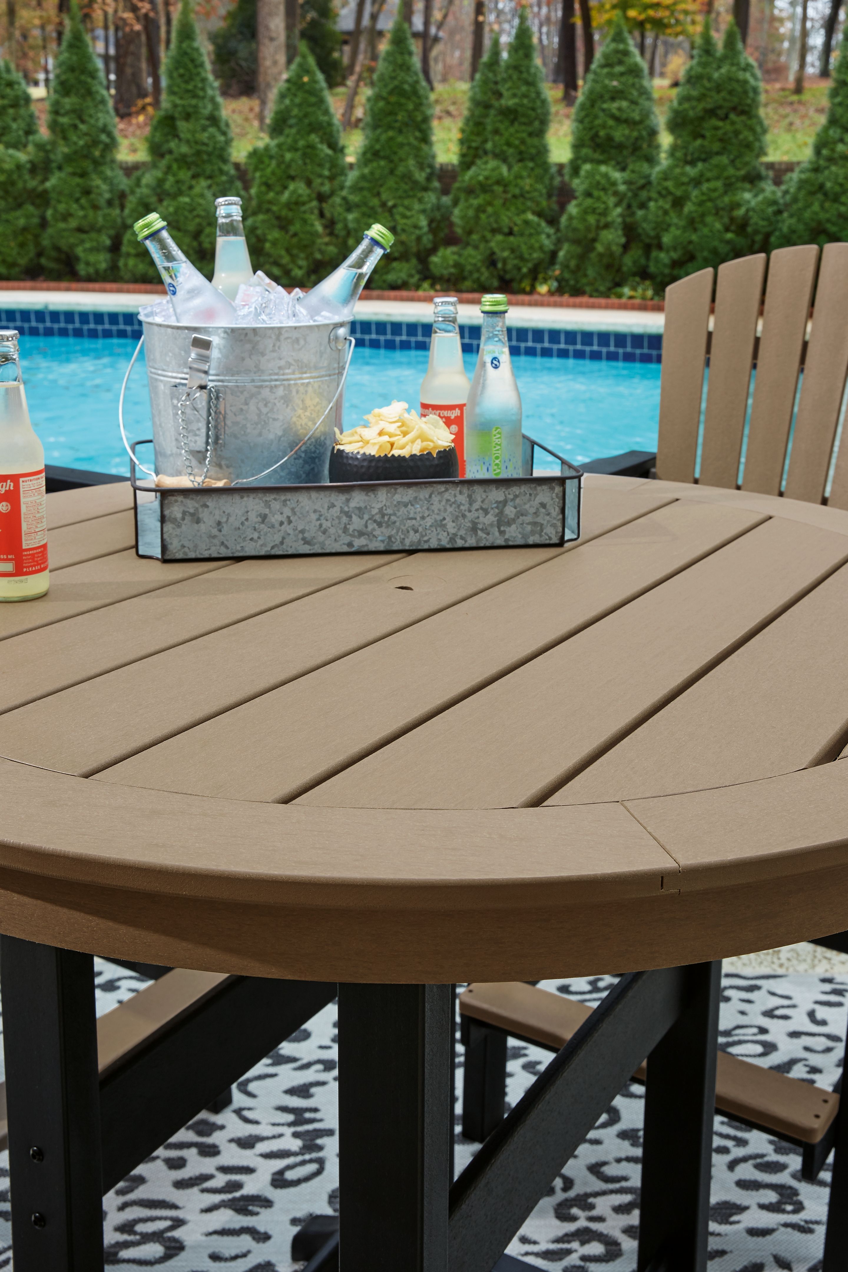 Ashley Furniture Fairen Trail - 5 Pc. - Dining Set with 4 Chairs - Black / Driftwood - Image 4
