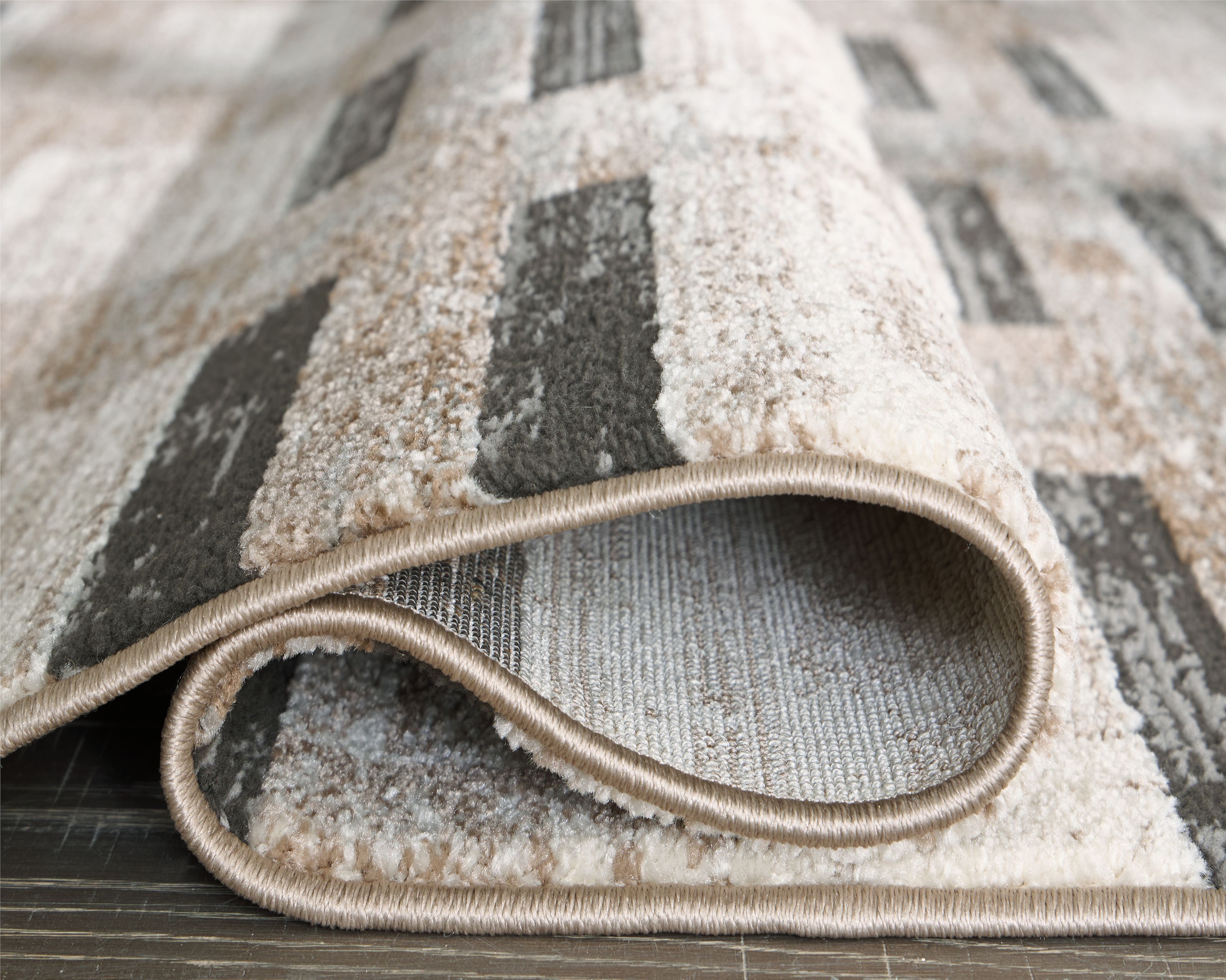 Alstone - 5' x 7' Rug - Multi