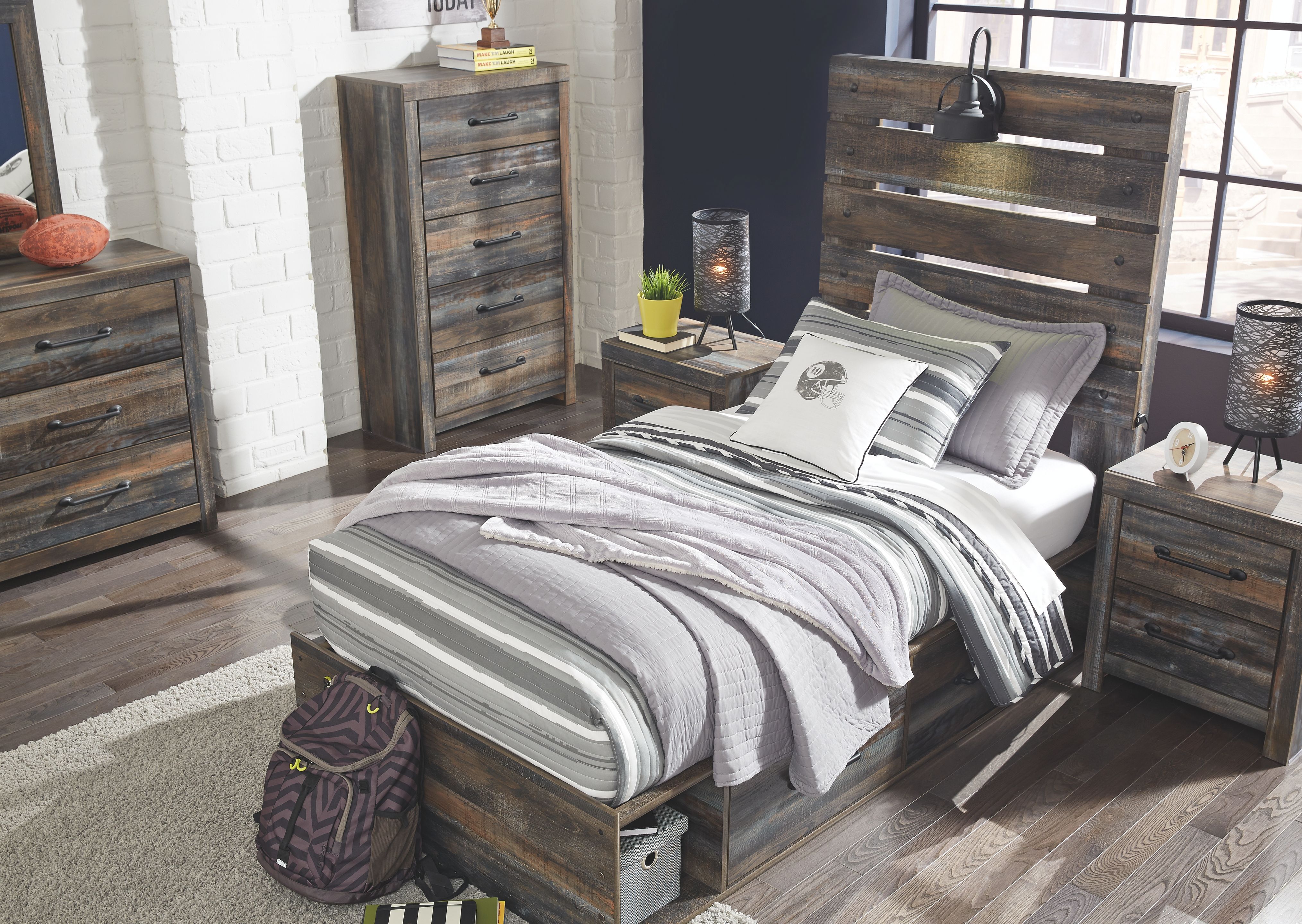 Twin · 8 Pc · Dresser, Mirror, Twin Panel Bed with 2 Side Drawers, 2 Nightstands