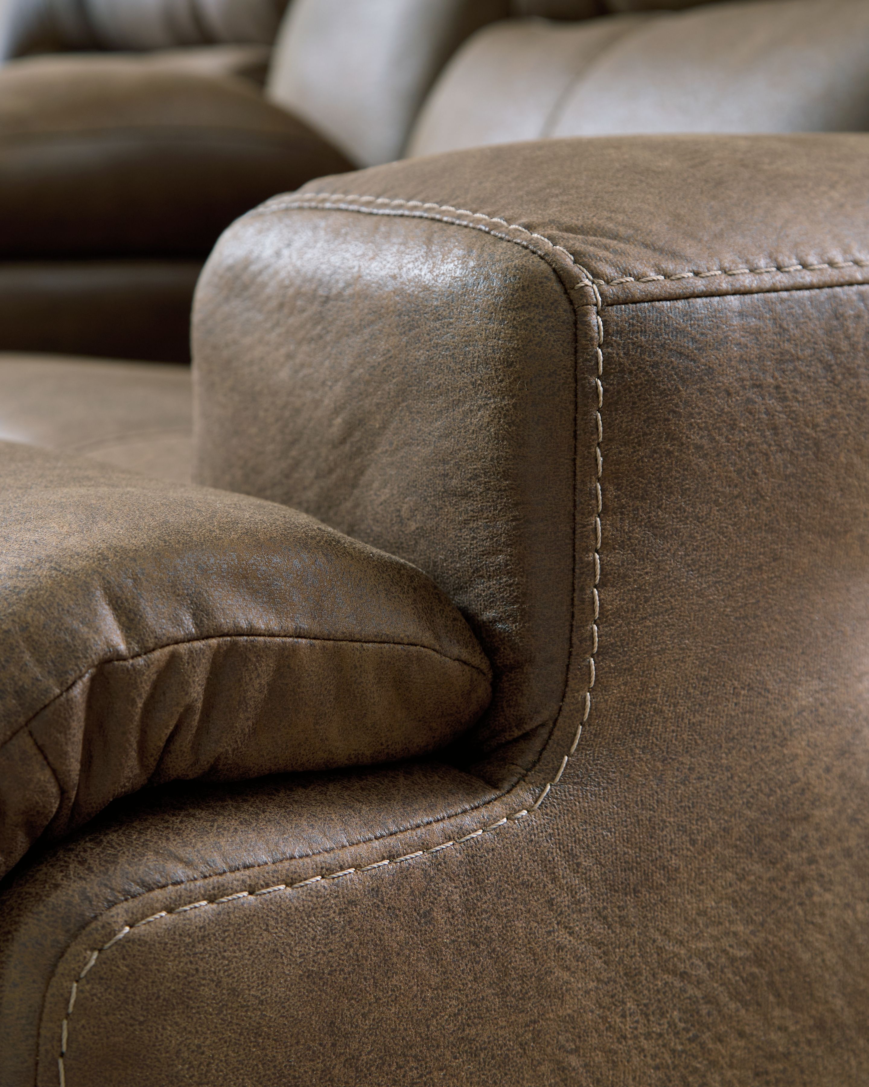 Ashley Furniture Beckley Place - Power Reclining Loveseat With Console / Adjustable Headrest - Earth - Image 11