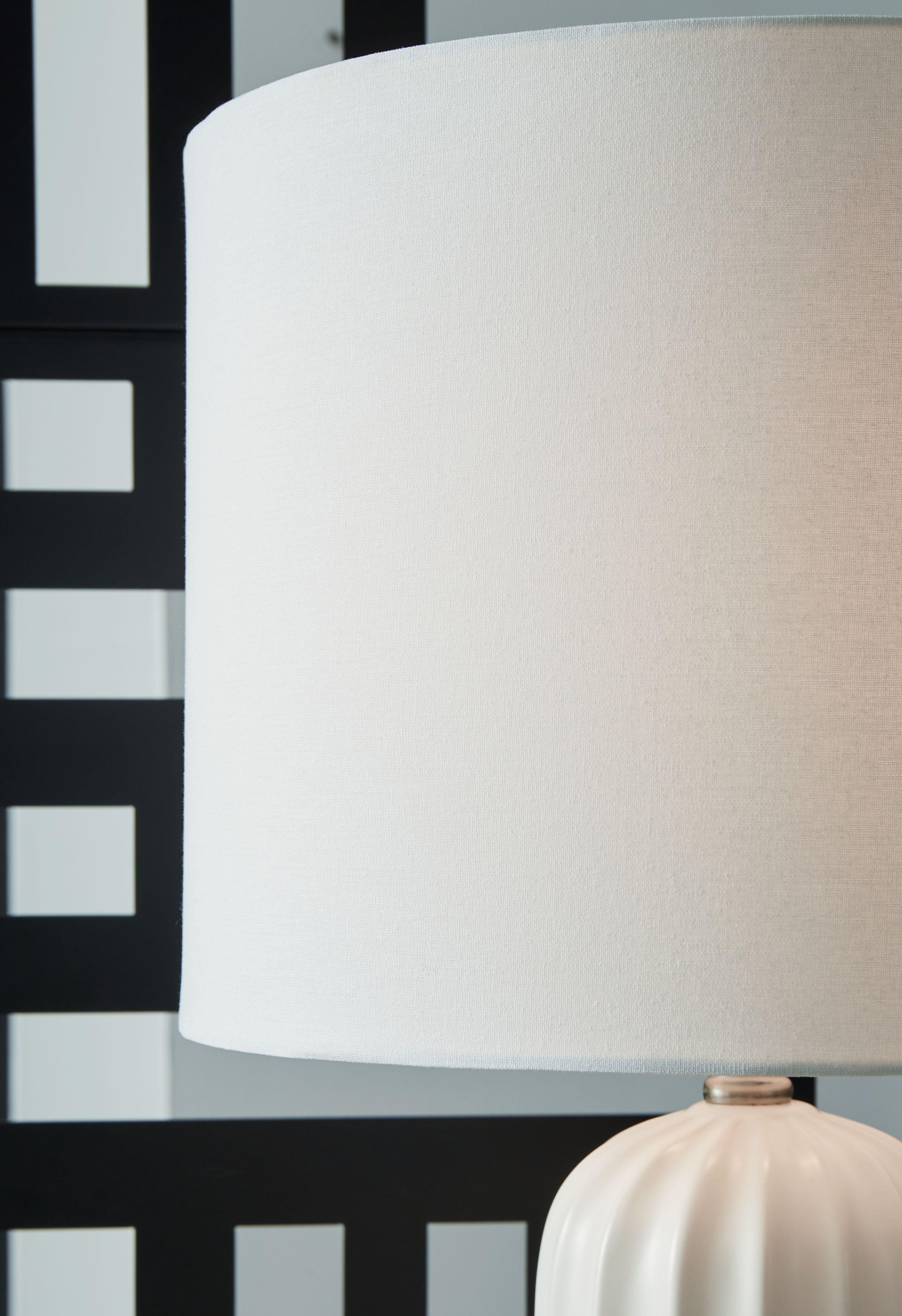 Ashley Furniture Clarkland - Ceramic Table Lamp (Set of 2) - White - Image 3