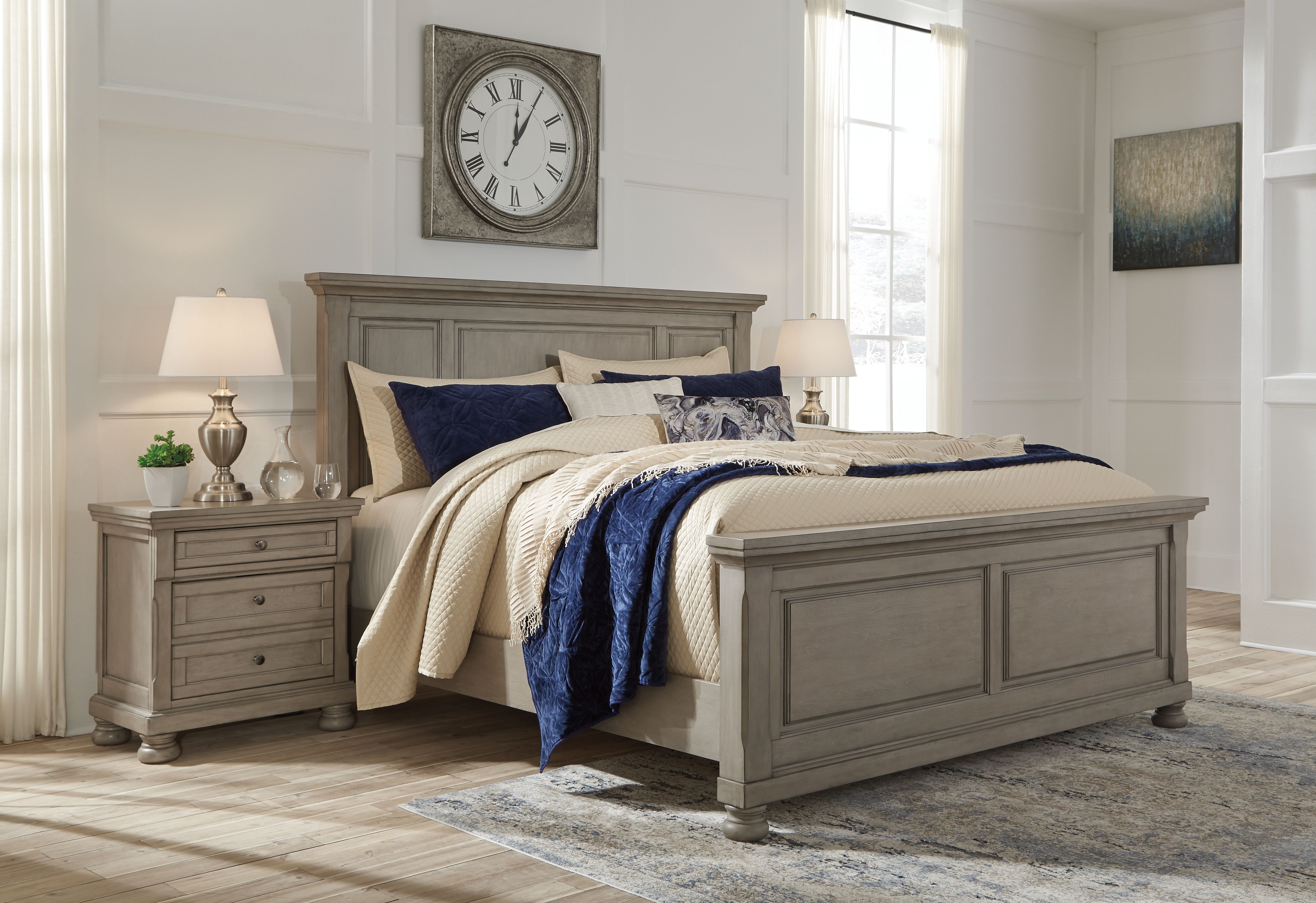 Lettner - King Panel Bed - Light Gray