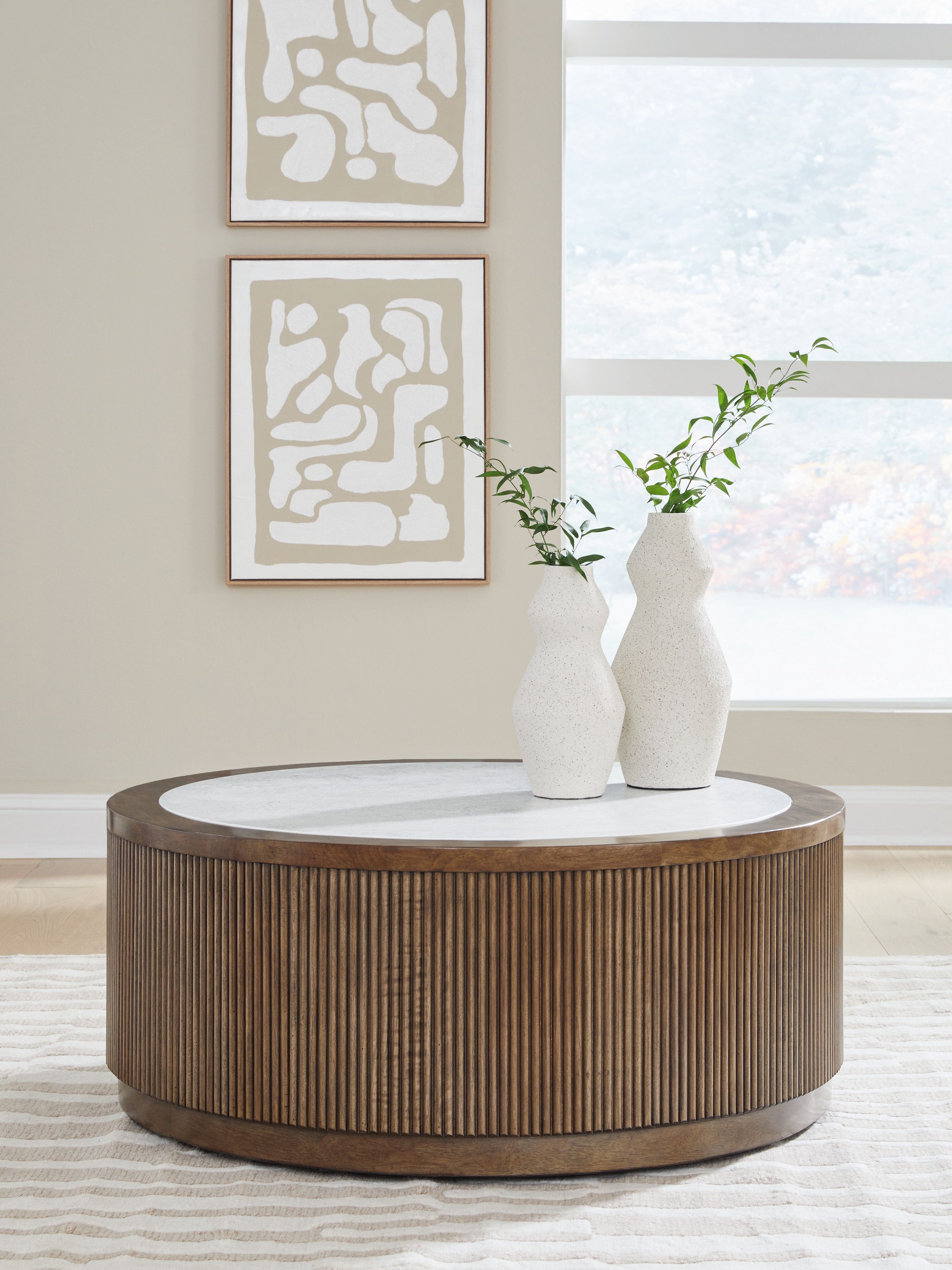 Hadonna - Round Cocktail Table - Brown