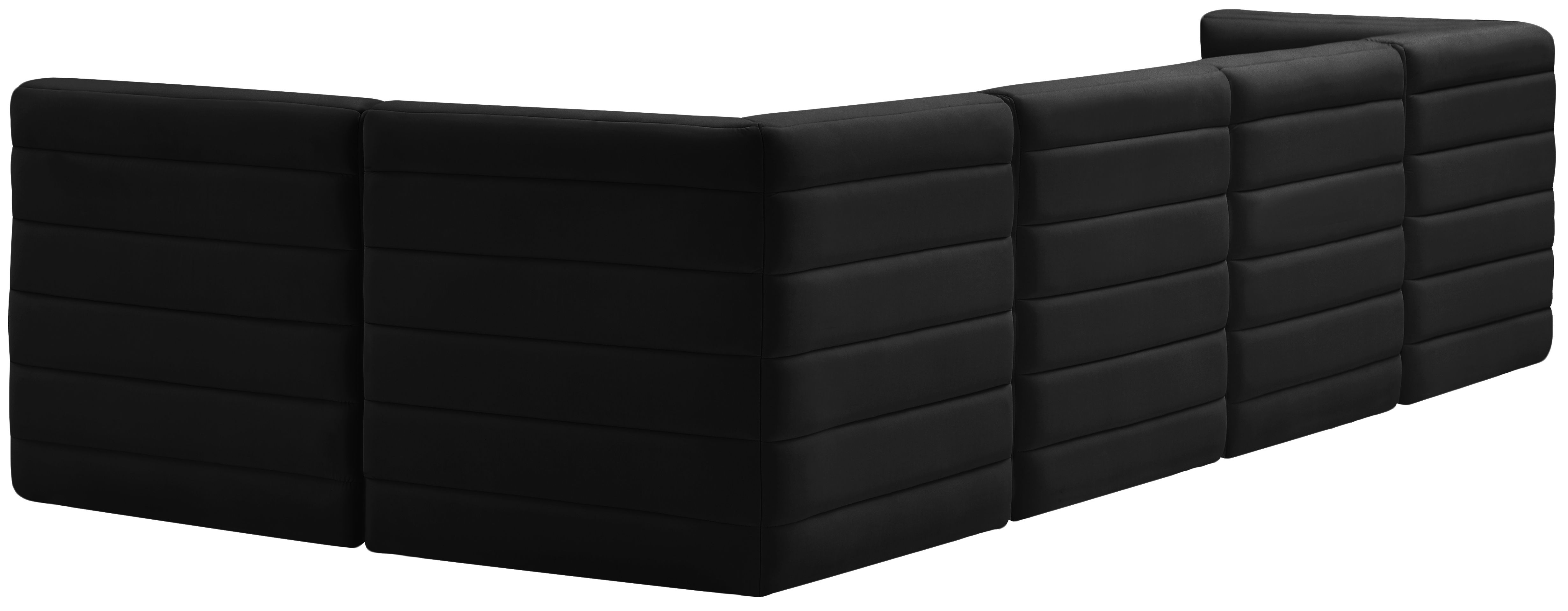 Quincy - 5 Piece Modular Sectional - Black