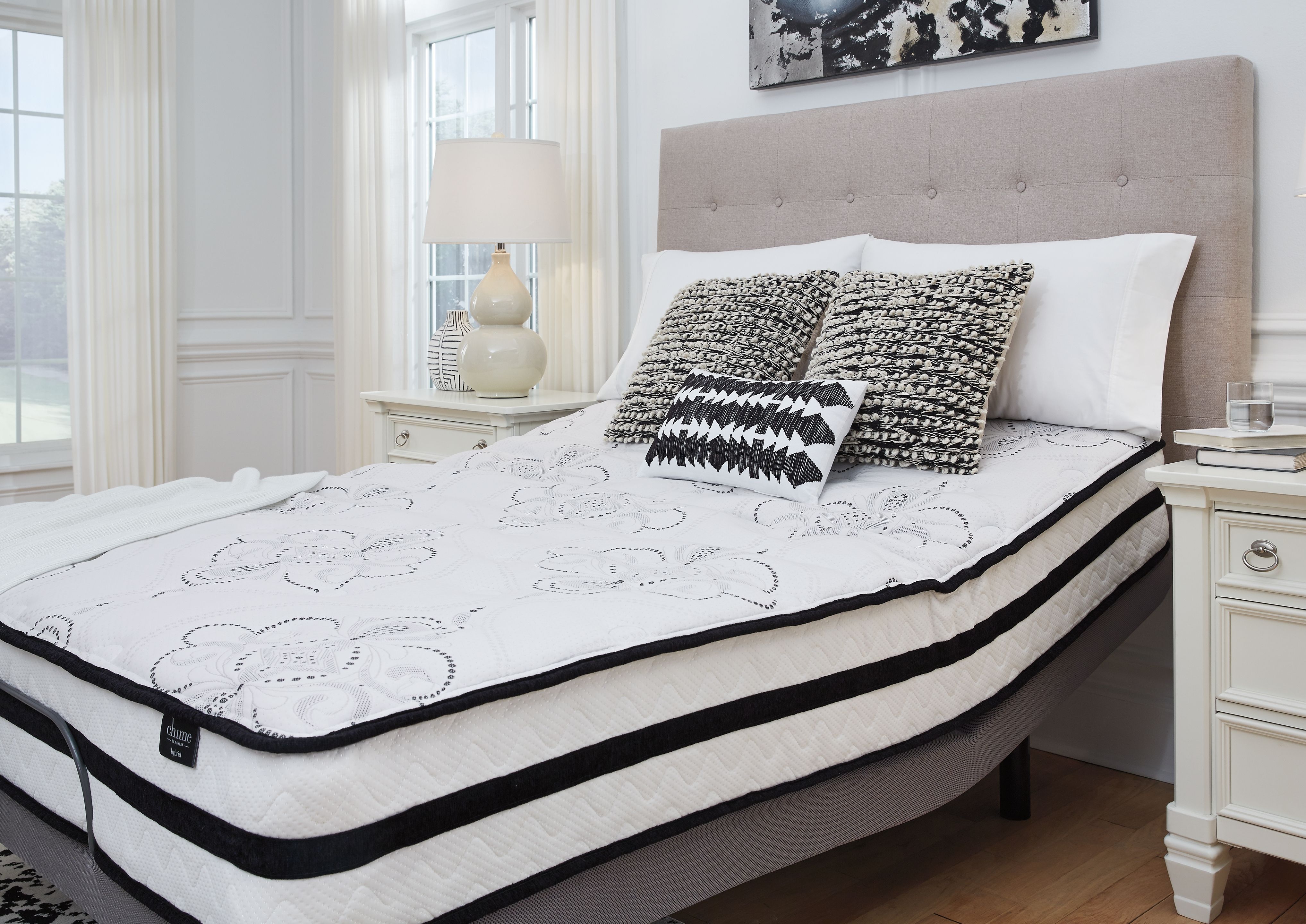 Ashley Furniture Chime 10 Inch Hybrid - 10" King Mattress - White - Image 7