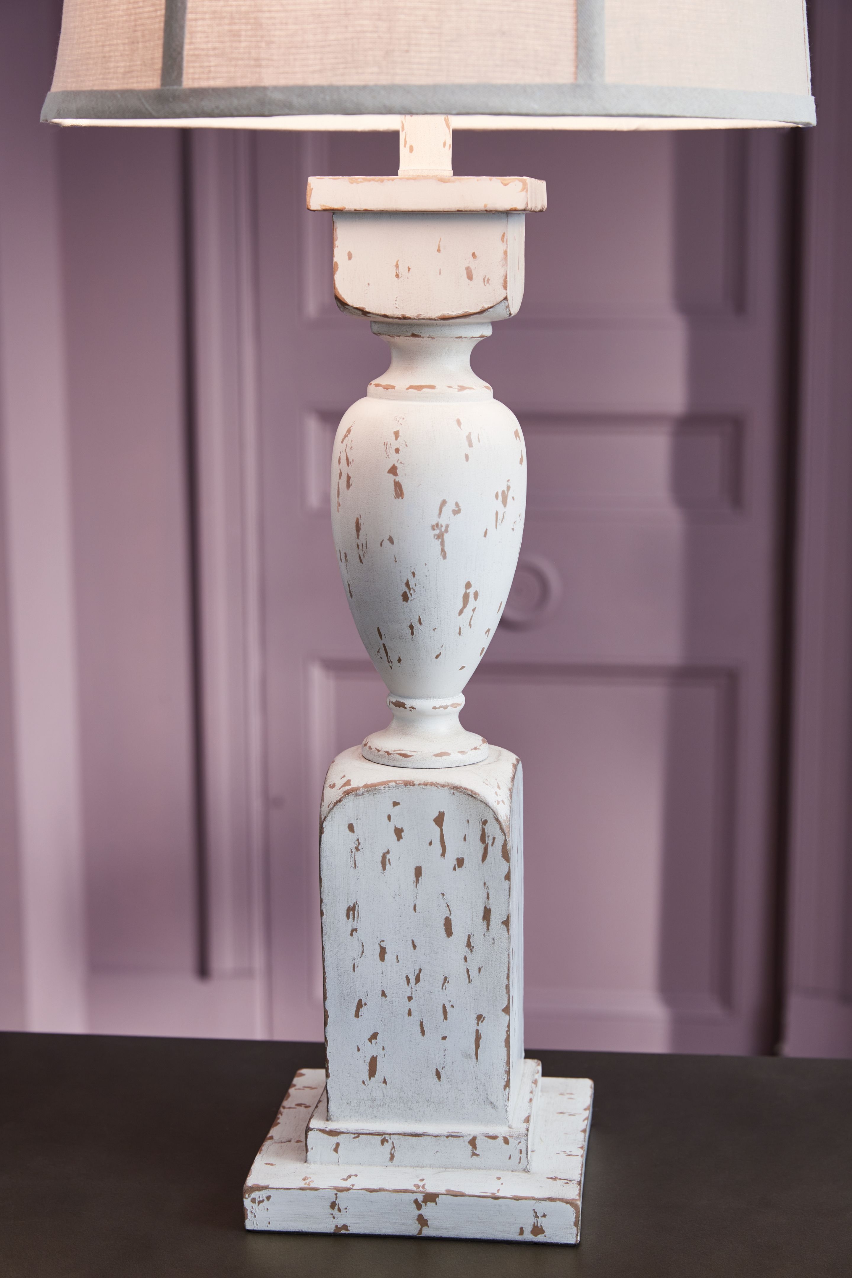 Ashley Furniture Madsbrook - Poly Table Lamp - Antique White - Image 3
