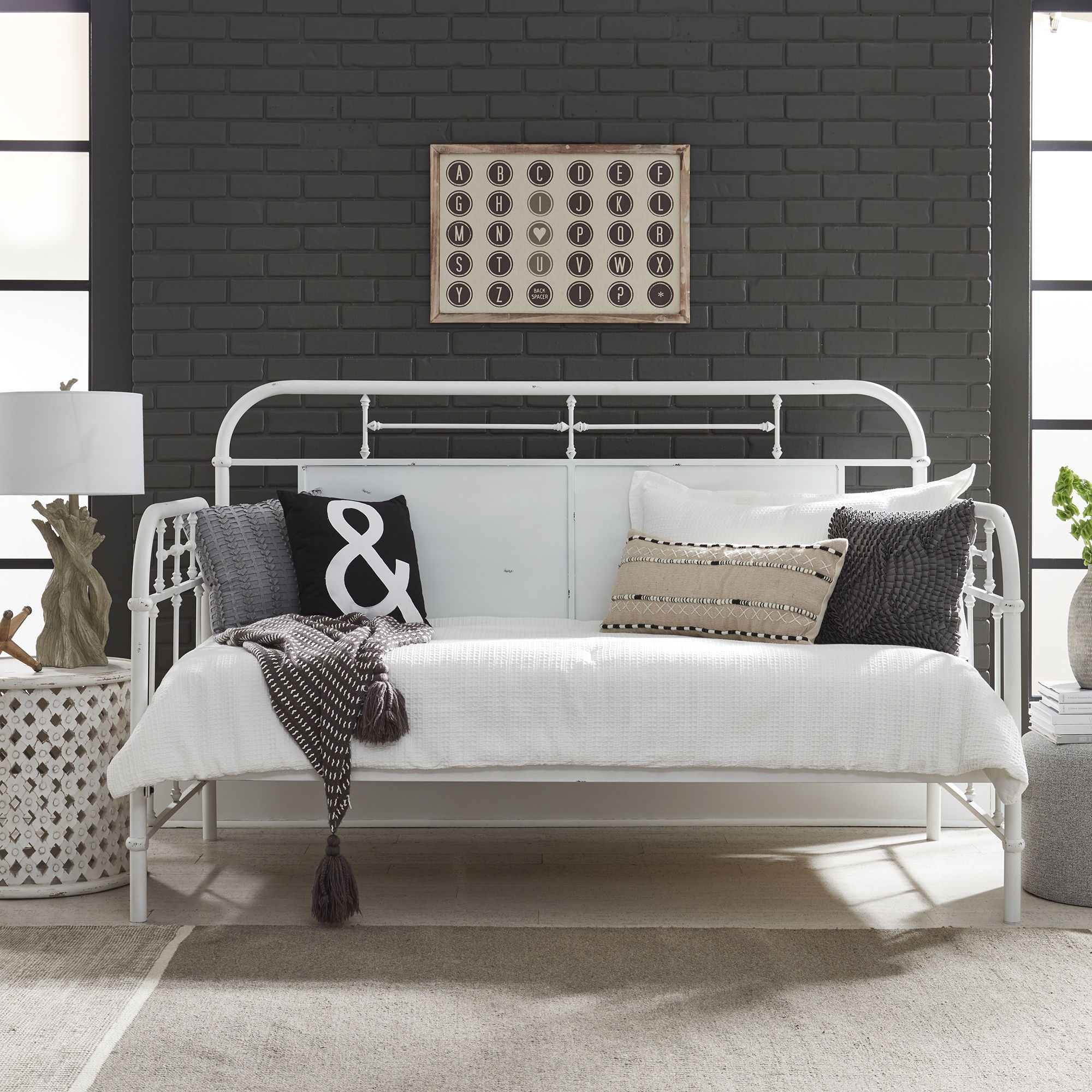 Liberty Furniture Vintage Series - Twin Metal Day Bed - Antique White