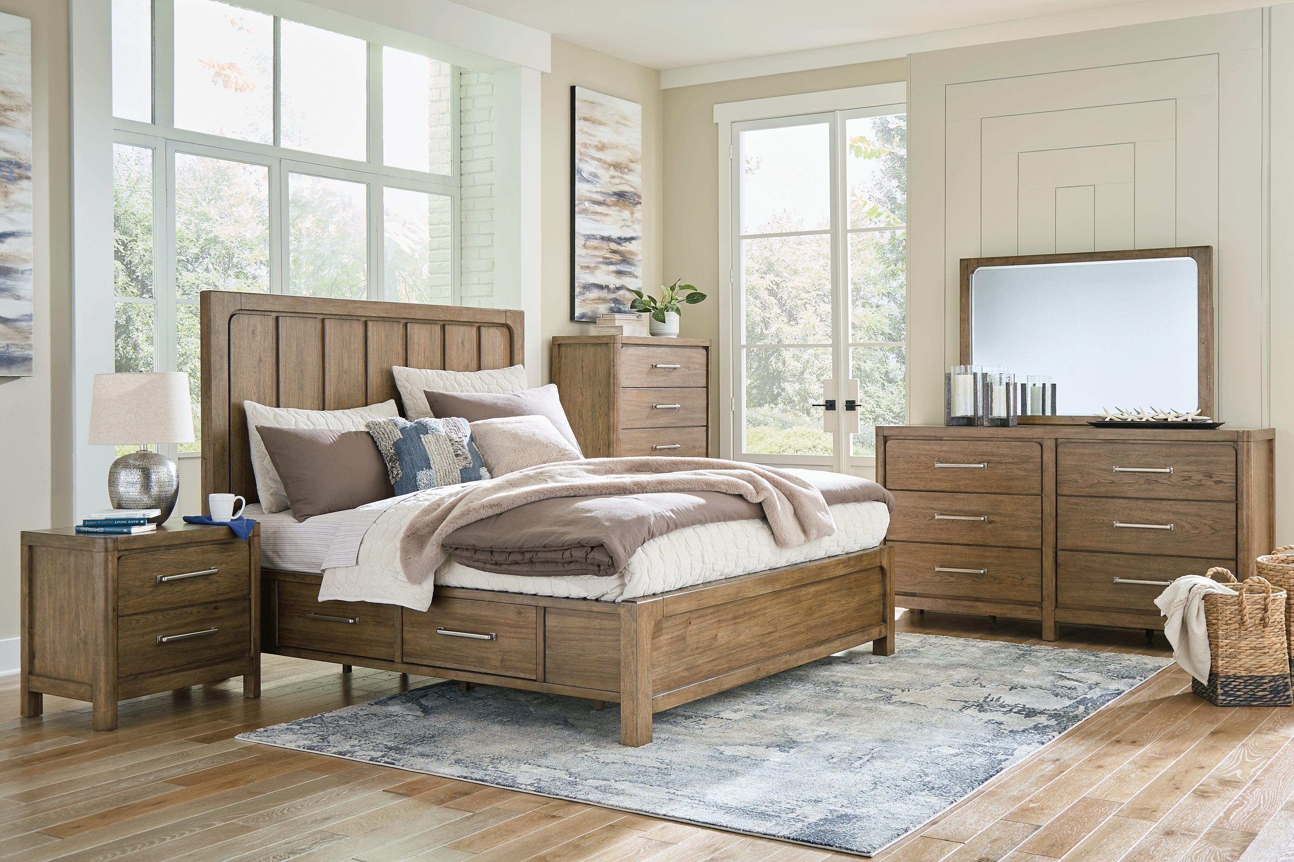Queen · 6 Pc · Dresser, Mirror, Queen Panel Bed With Storage