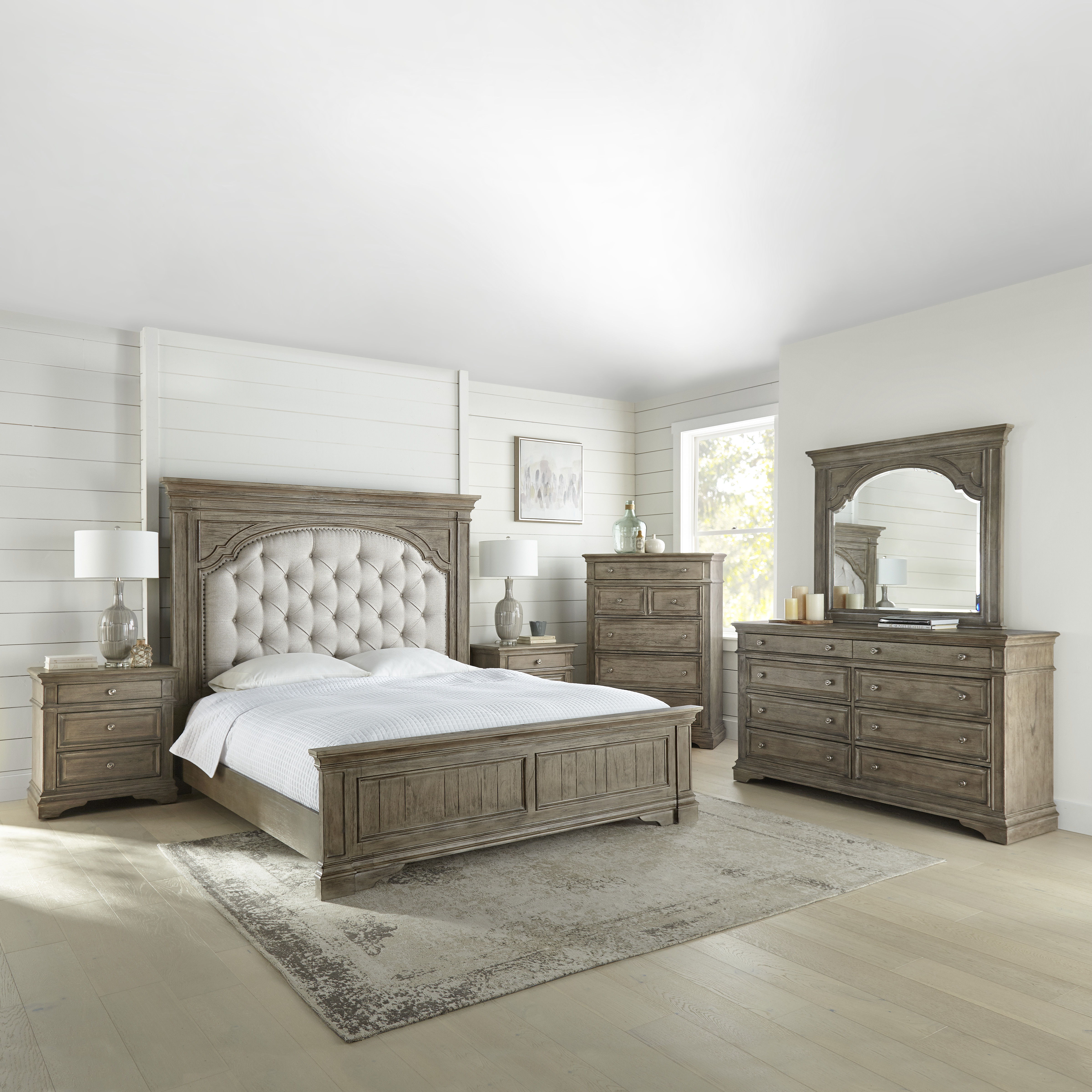 Highland Park - 5 Piece Bedroom Set - Driftwood