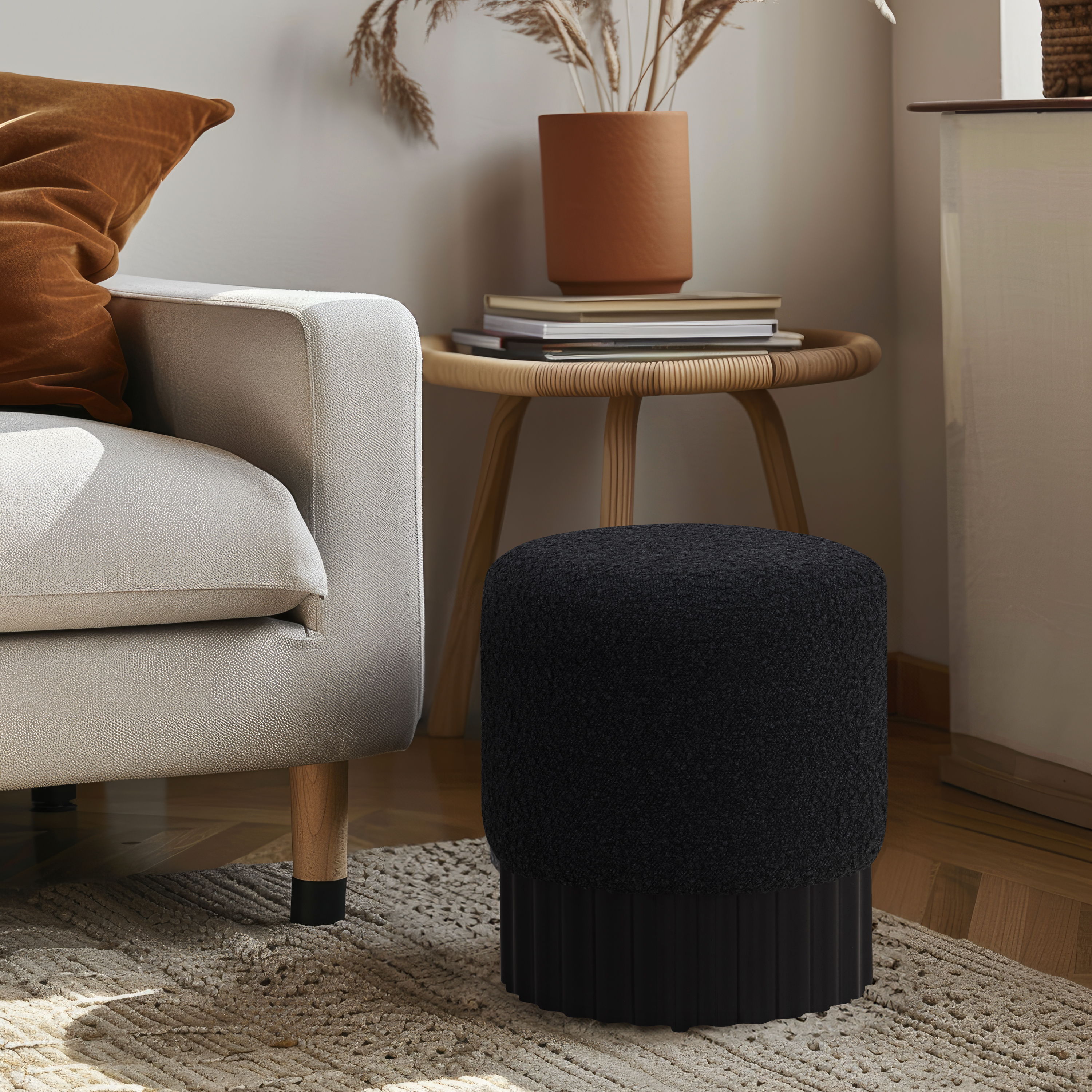Veranda - Ottoman / Stool With Black Base - Black