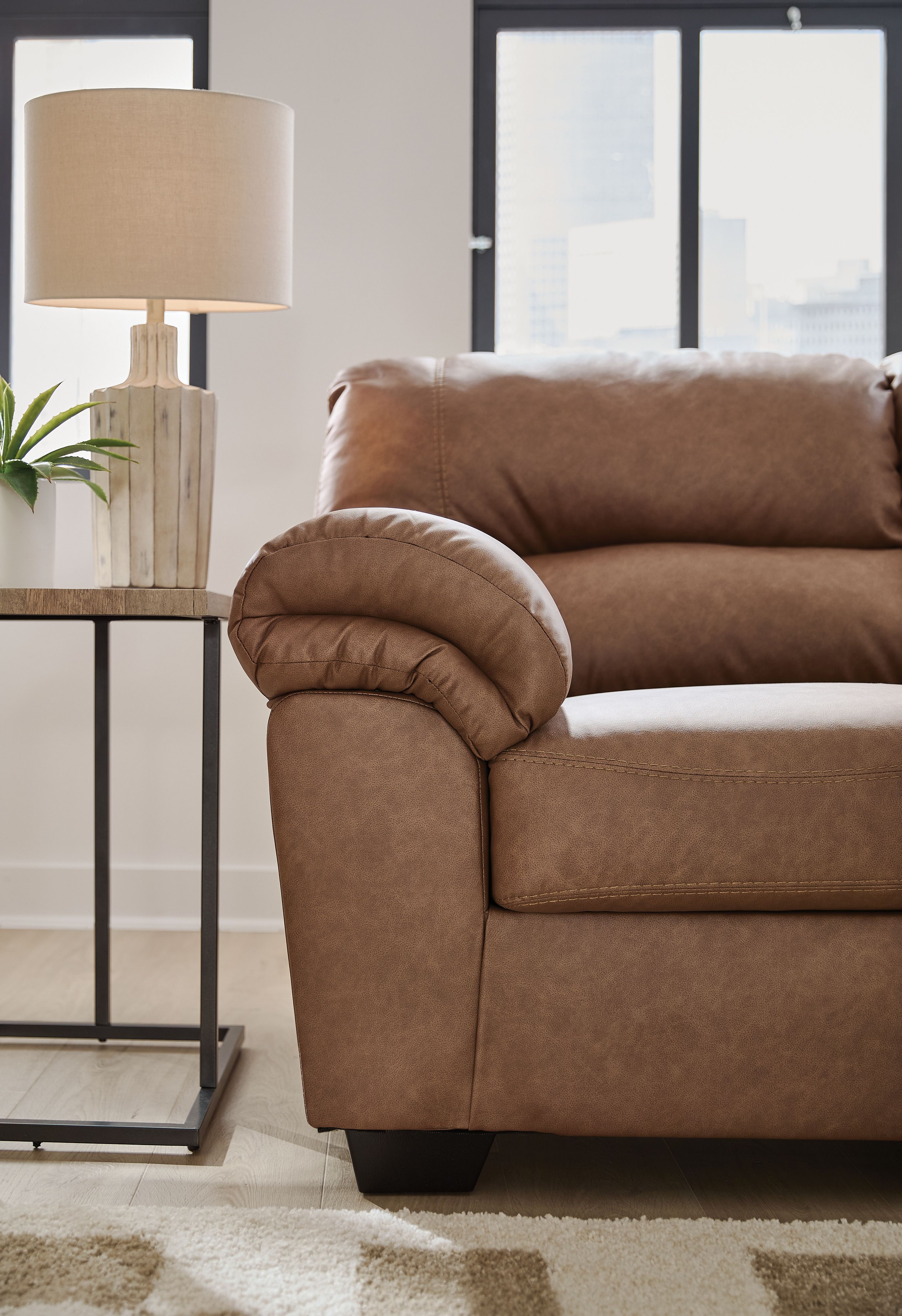 Ashley Furniture WillowBend - Loveseat - Caramel - Image 5