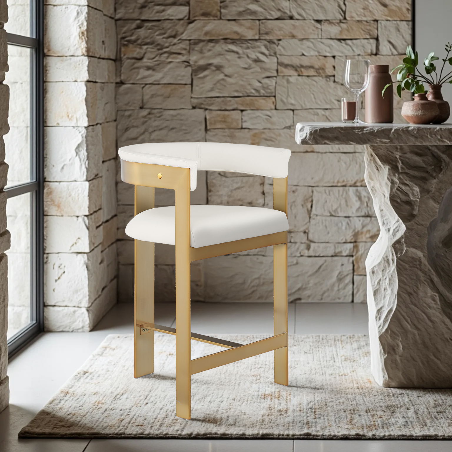 Romeo - Faux Leather Counter Stool With Gold Base (Set of 2) - Cream