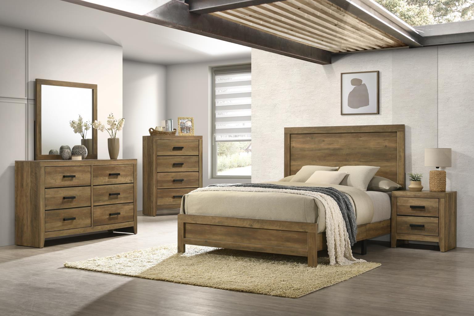 B526 - 3 Piece Bedroom Set (Queen Bed, Dresser, Mirror) - Light Brown