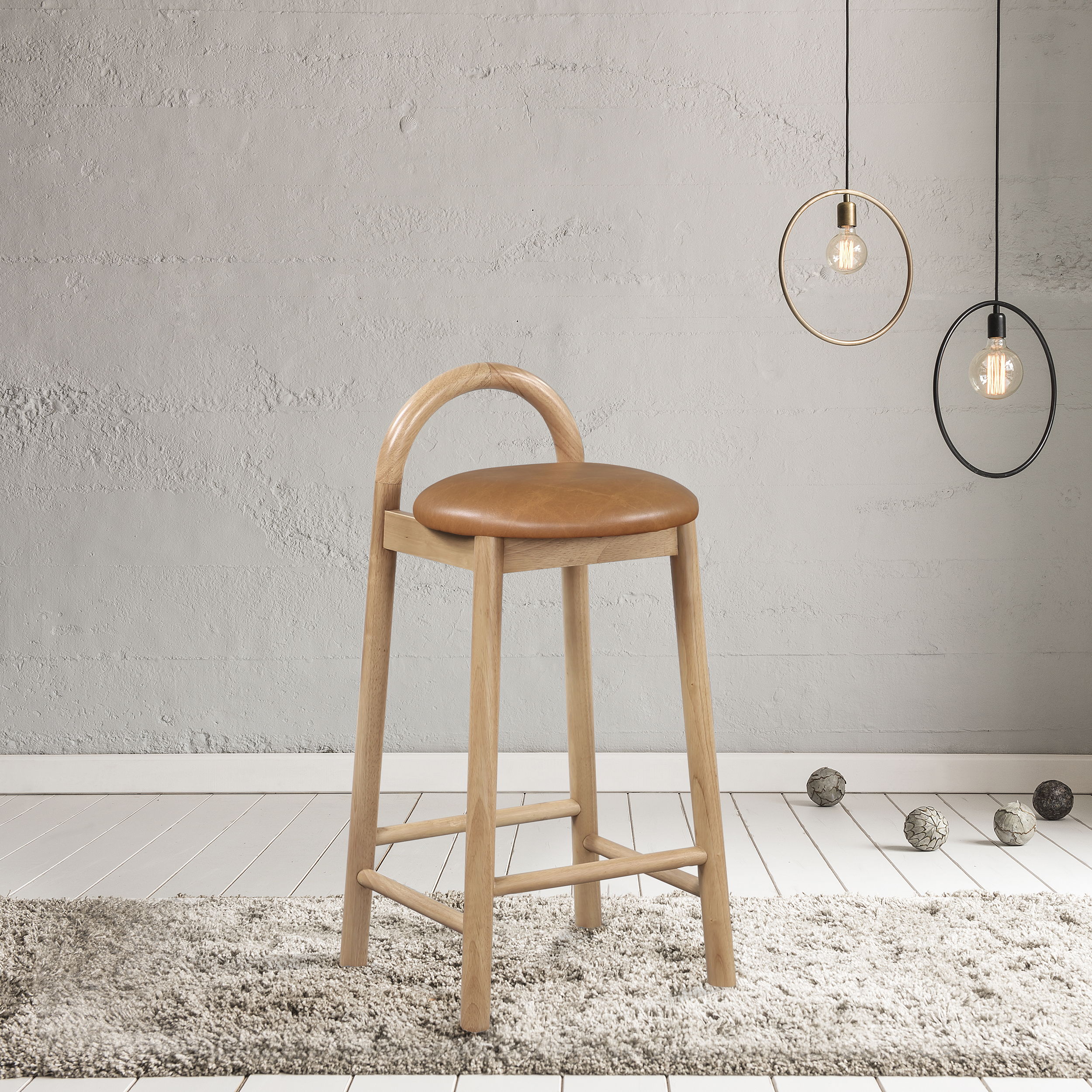 Calvin - Stool With Natural Base - Cognac