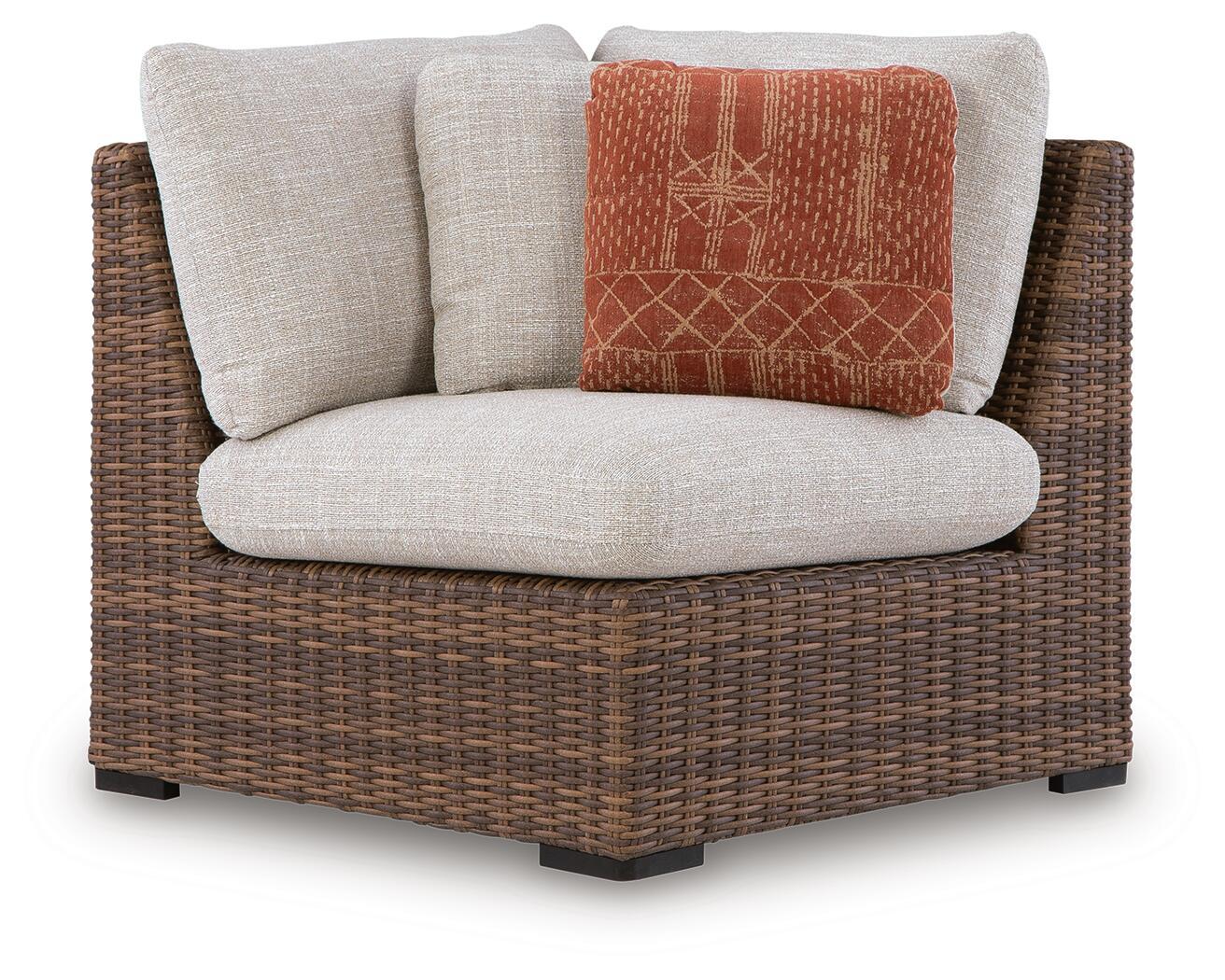 Dolan Creek – Corner With Cushion – Beige / Brown