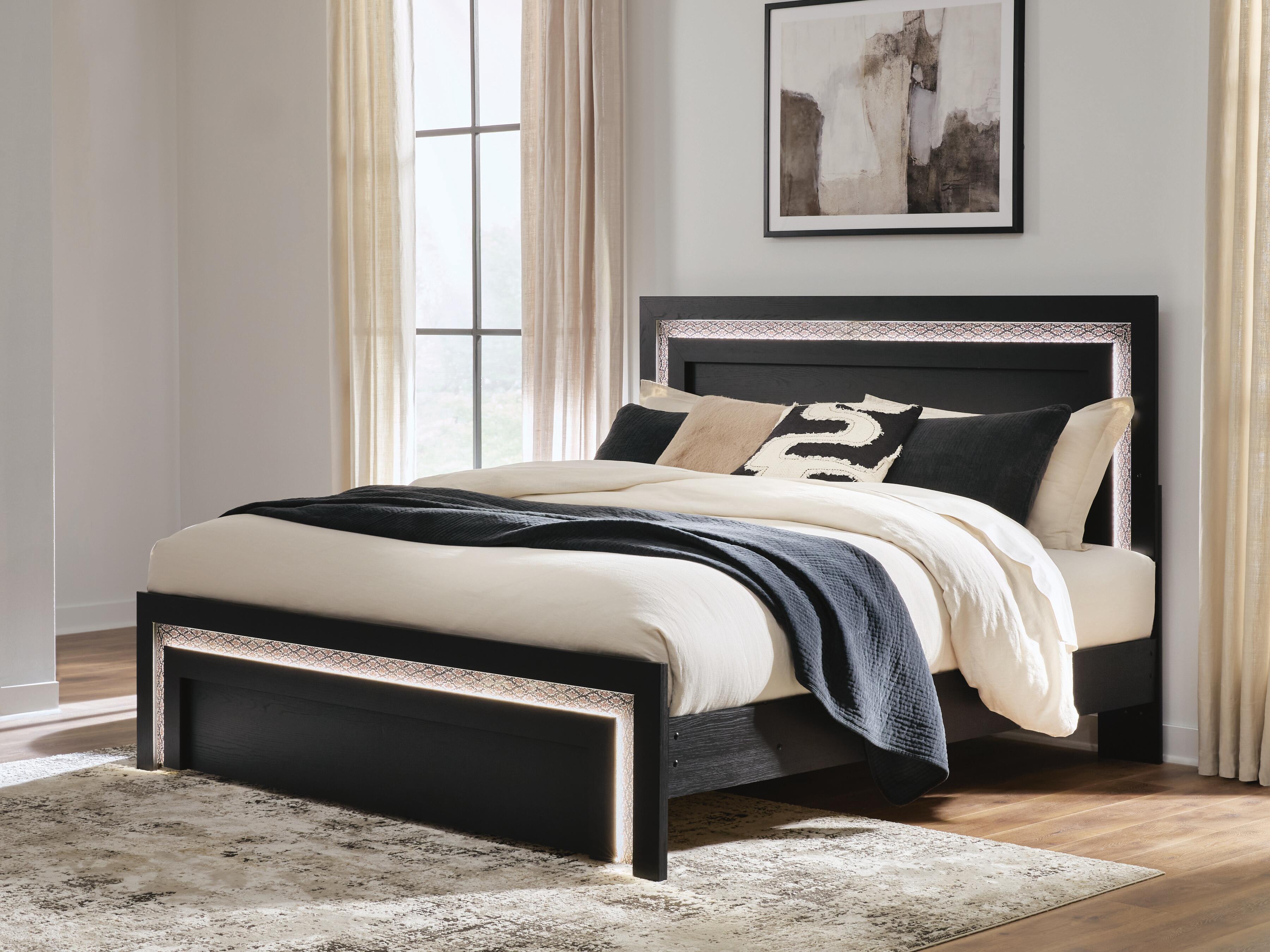 Shoralli - Queen Panel Bed - Black
