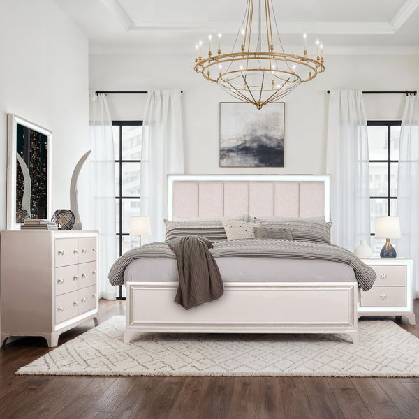 Cassie - 4 Piece King Bedroom Set - Off-White
