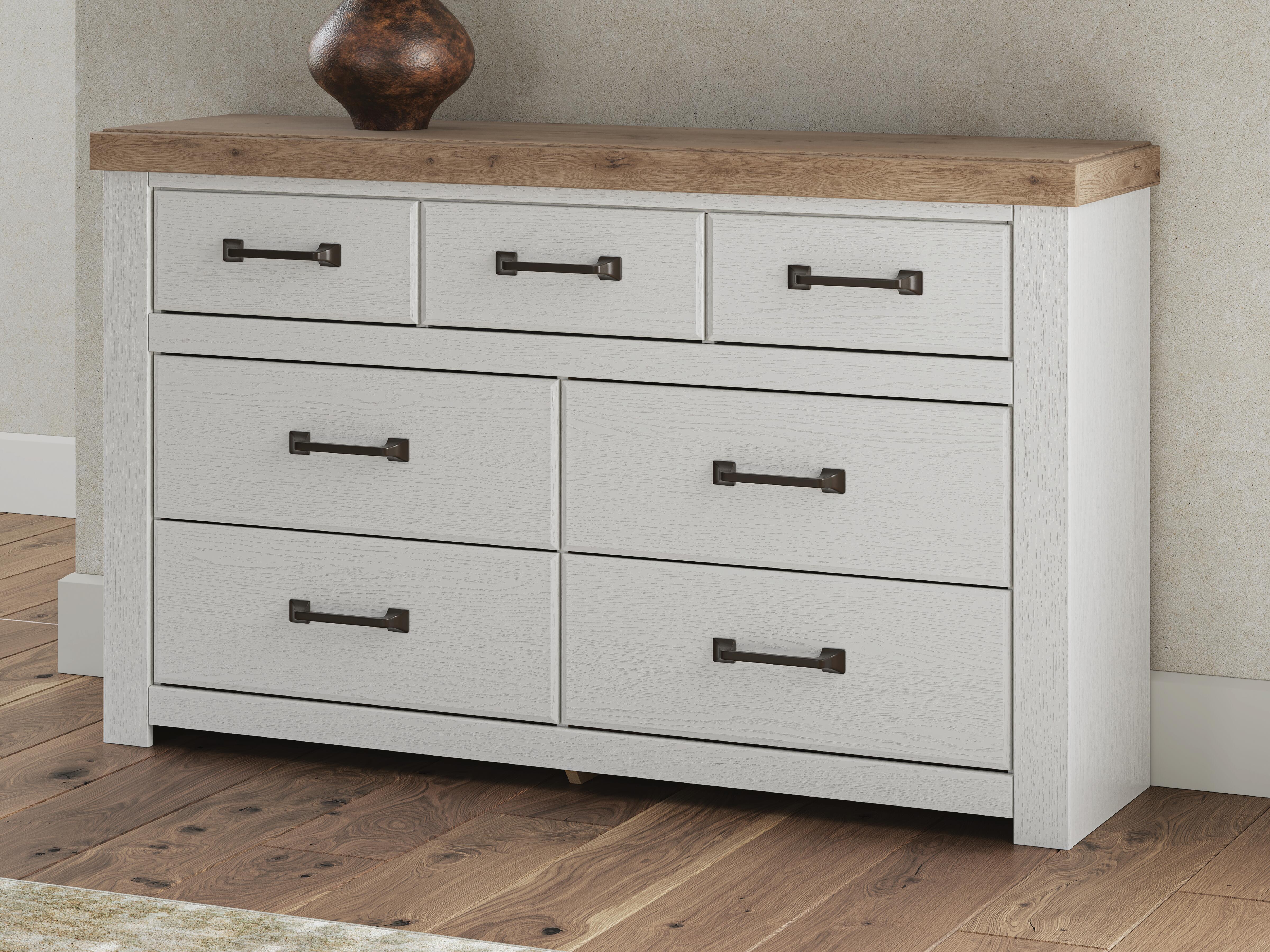 Savonport - Seven Drawer Dresser - White / Brown