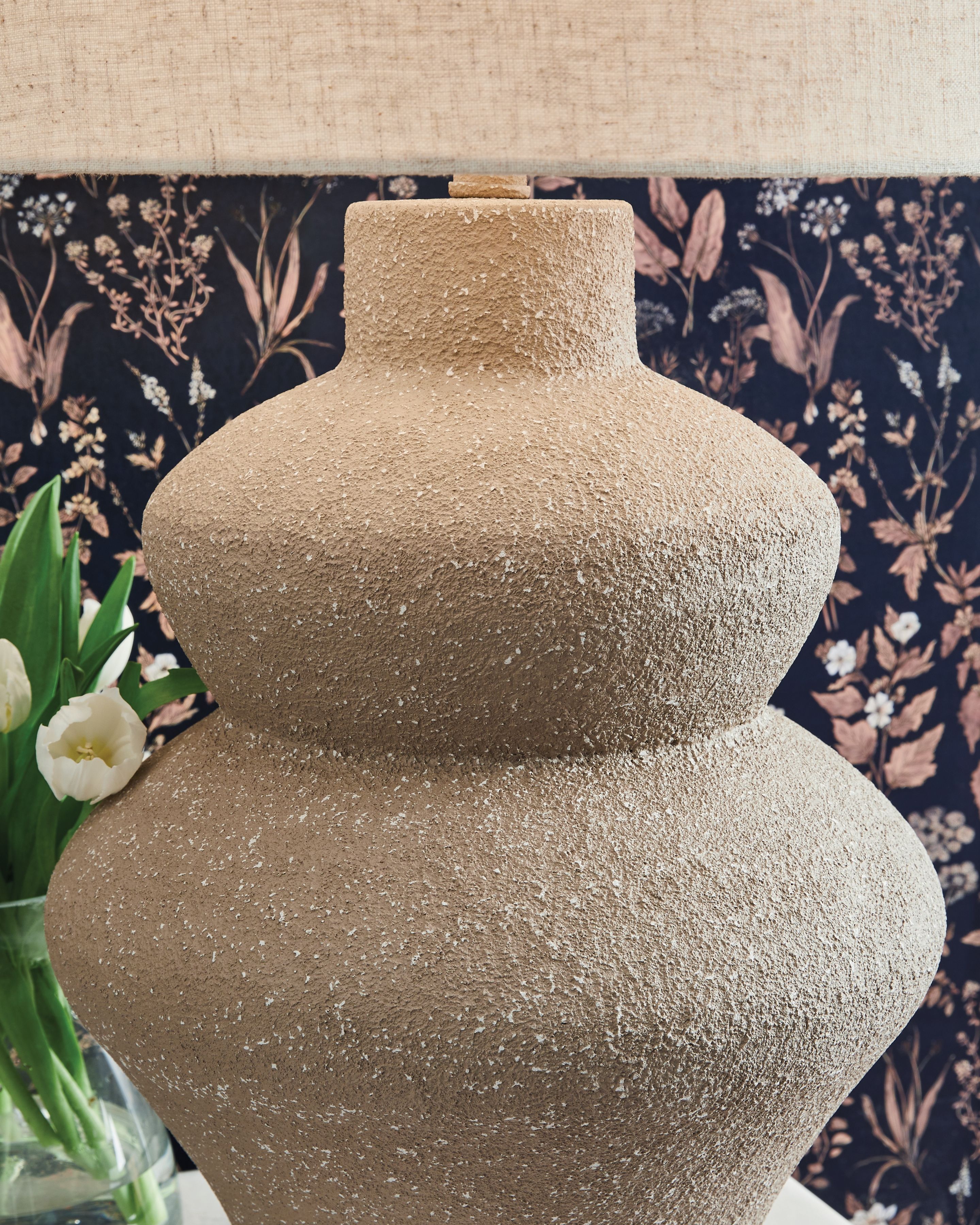 Ashley Furniture Jossleigh - Metal Table Lamp - Beige - Image 3
