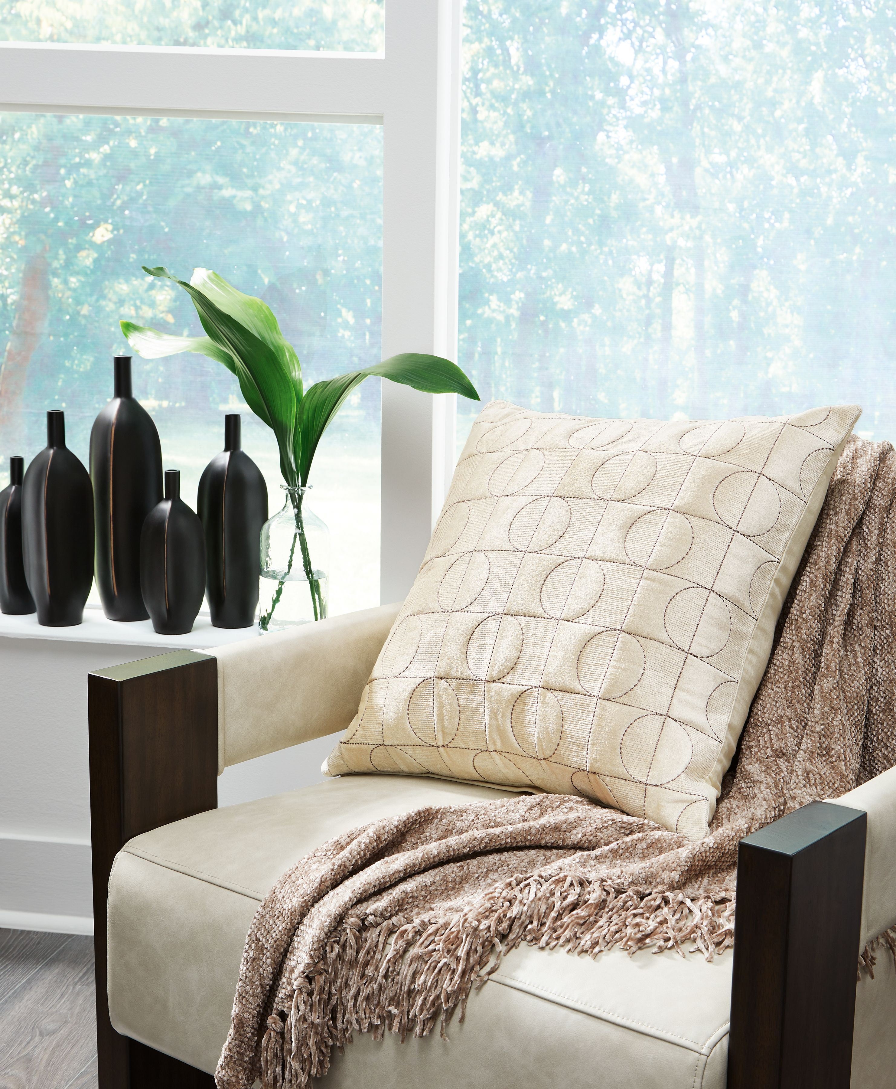Kydner - Pillow (Set of 4) - Beige / Brown