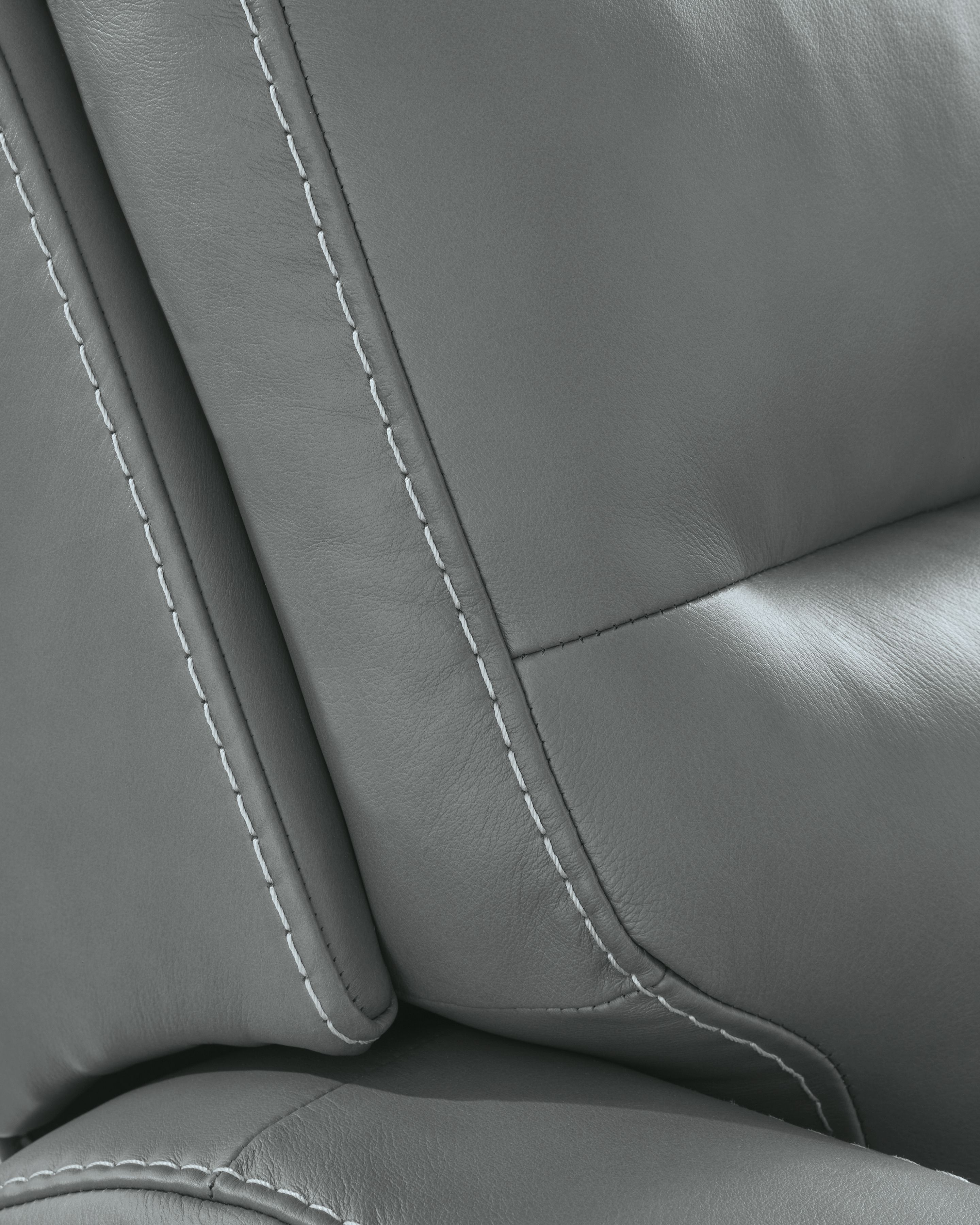 Ashley Furniture Pennacle Pier - Power Recliner With Adjustable Headrest - Tideon - Image 10