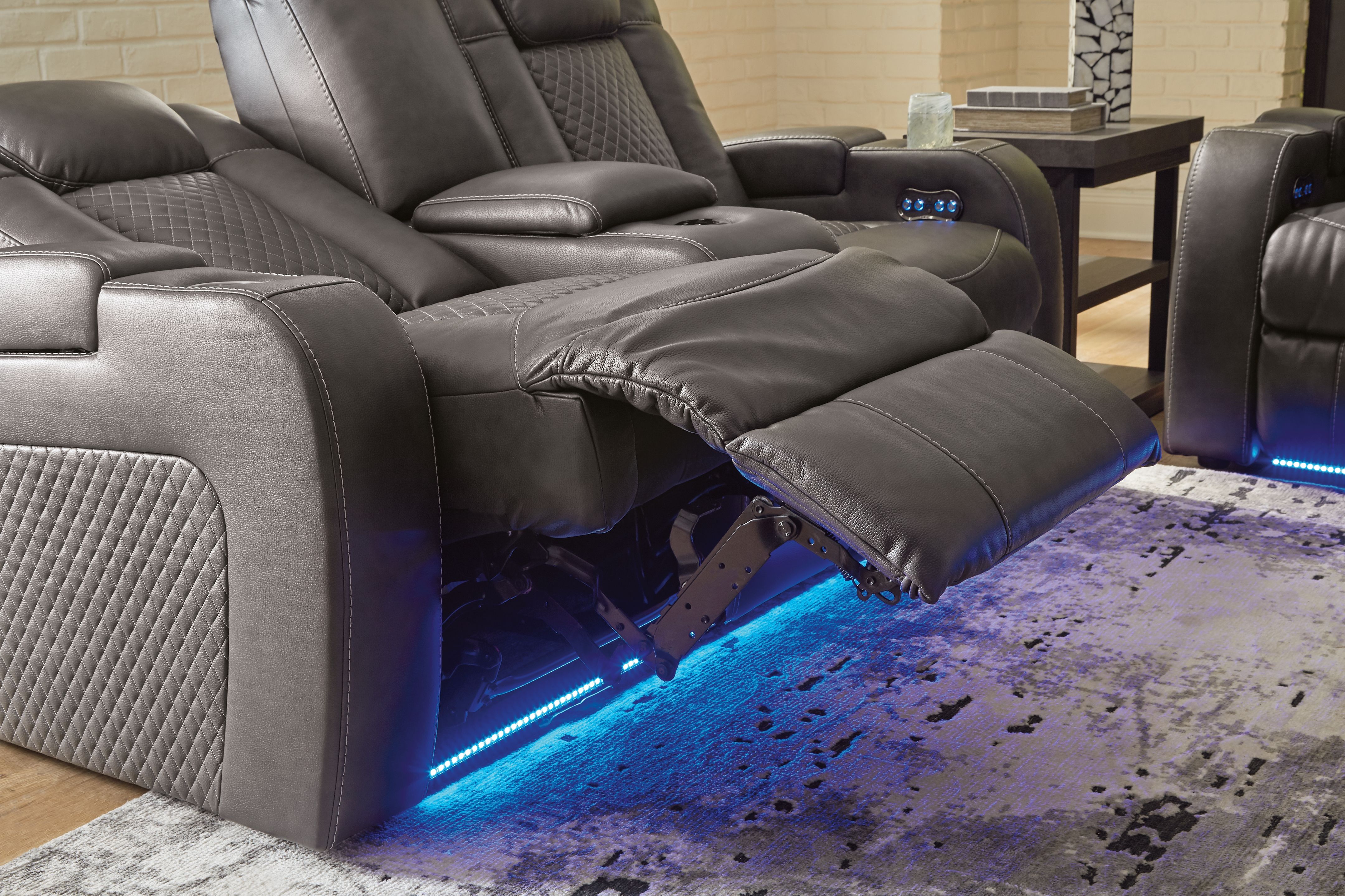 Ashley Furniture Fyne-Dyme - Power Reclining Loveseat with Console/Adj Hdrst - Shadow - Image 12