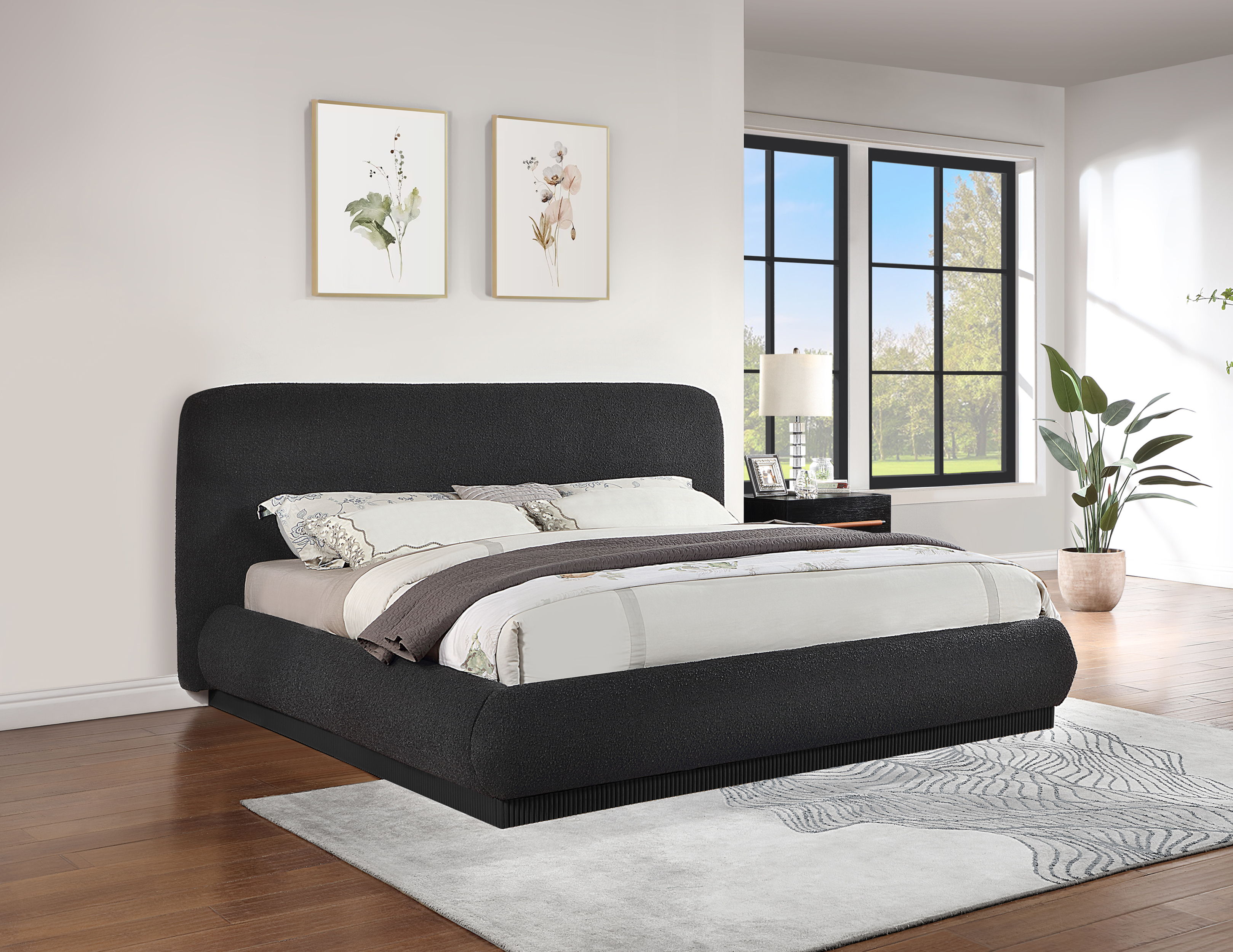 Rigby - King Bed With Black Base - Black