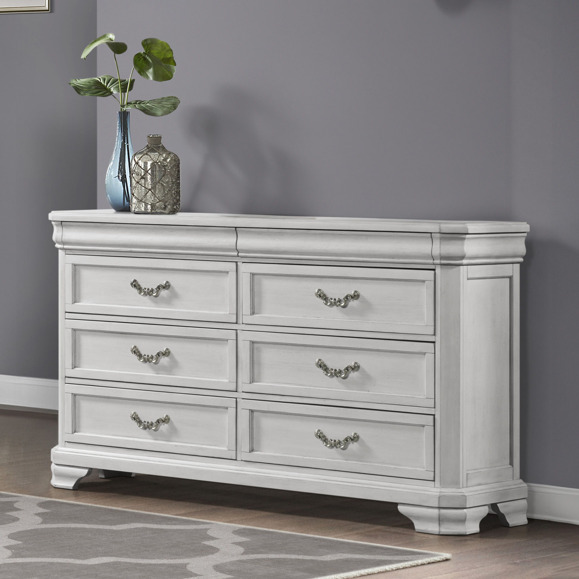 Lyndhurst - Dresser - Vintage White, white