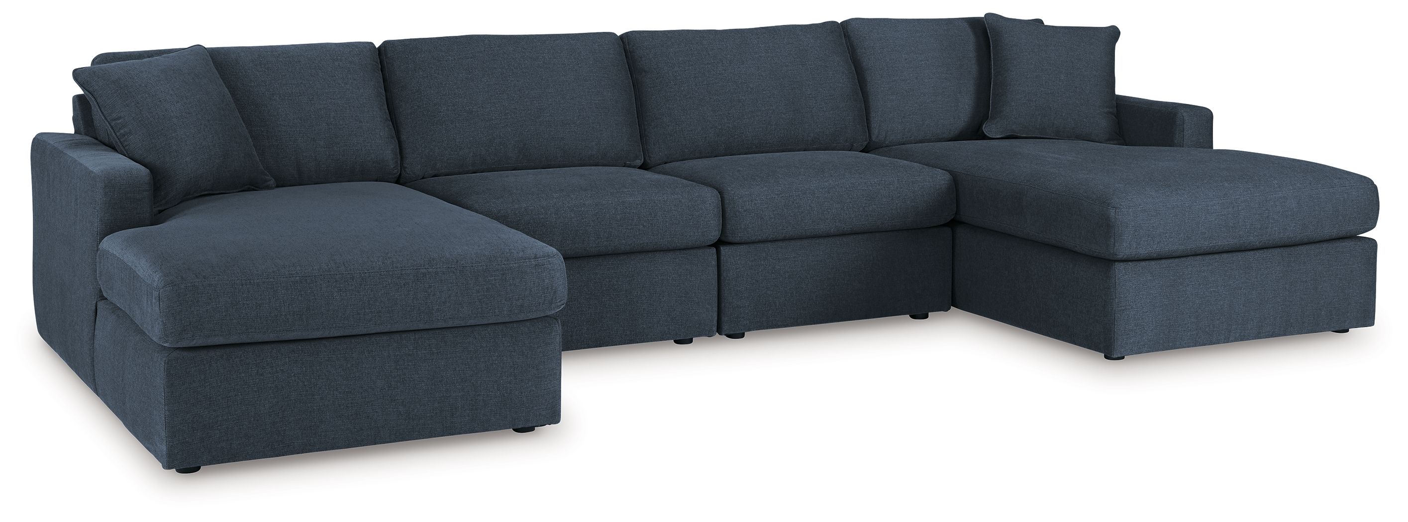 4 Pc · Sectional  With Laf And Raf Corner Chaises