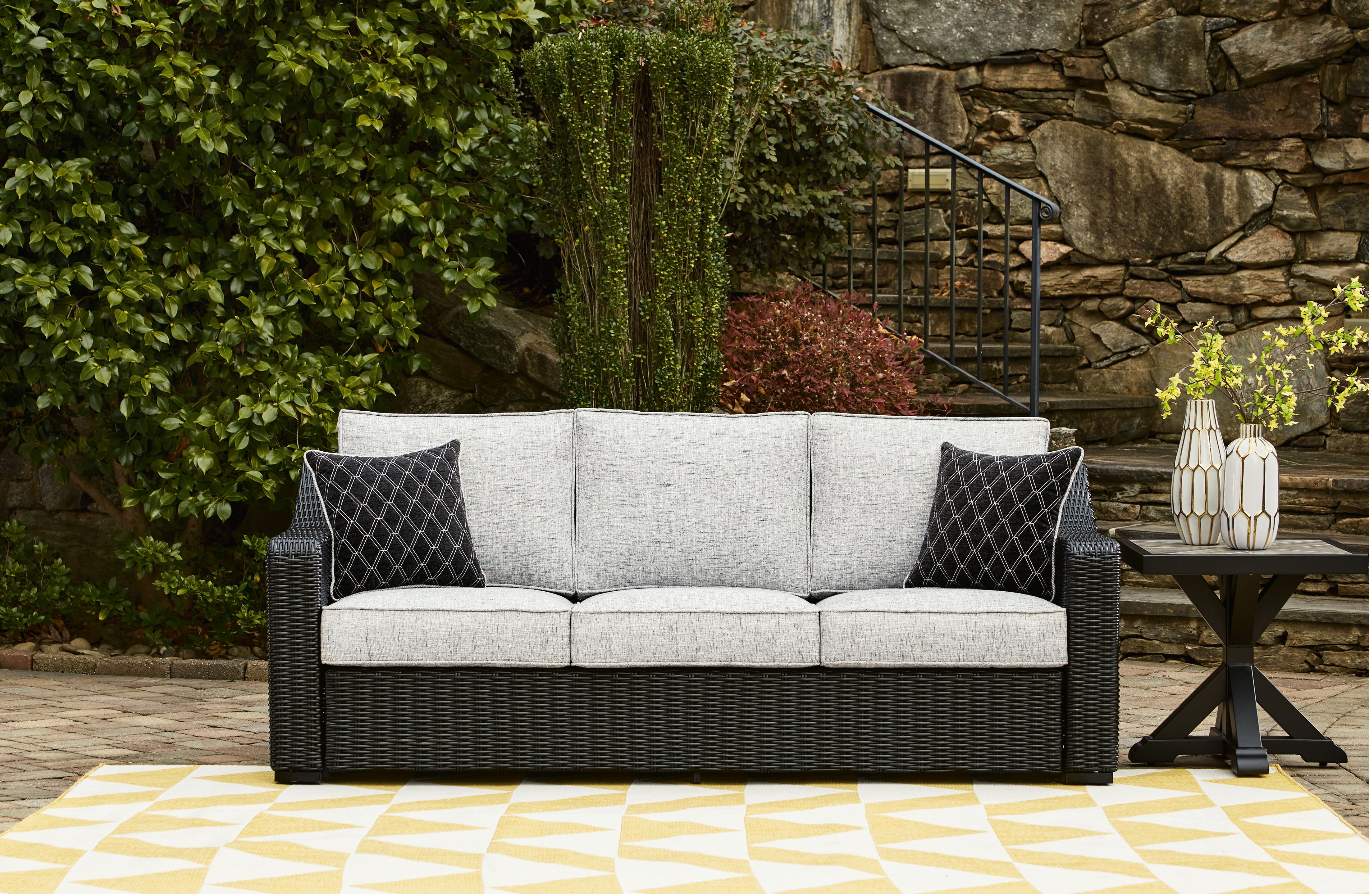 Beachcroft - Sofa With Cushion - Black / Light Gray