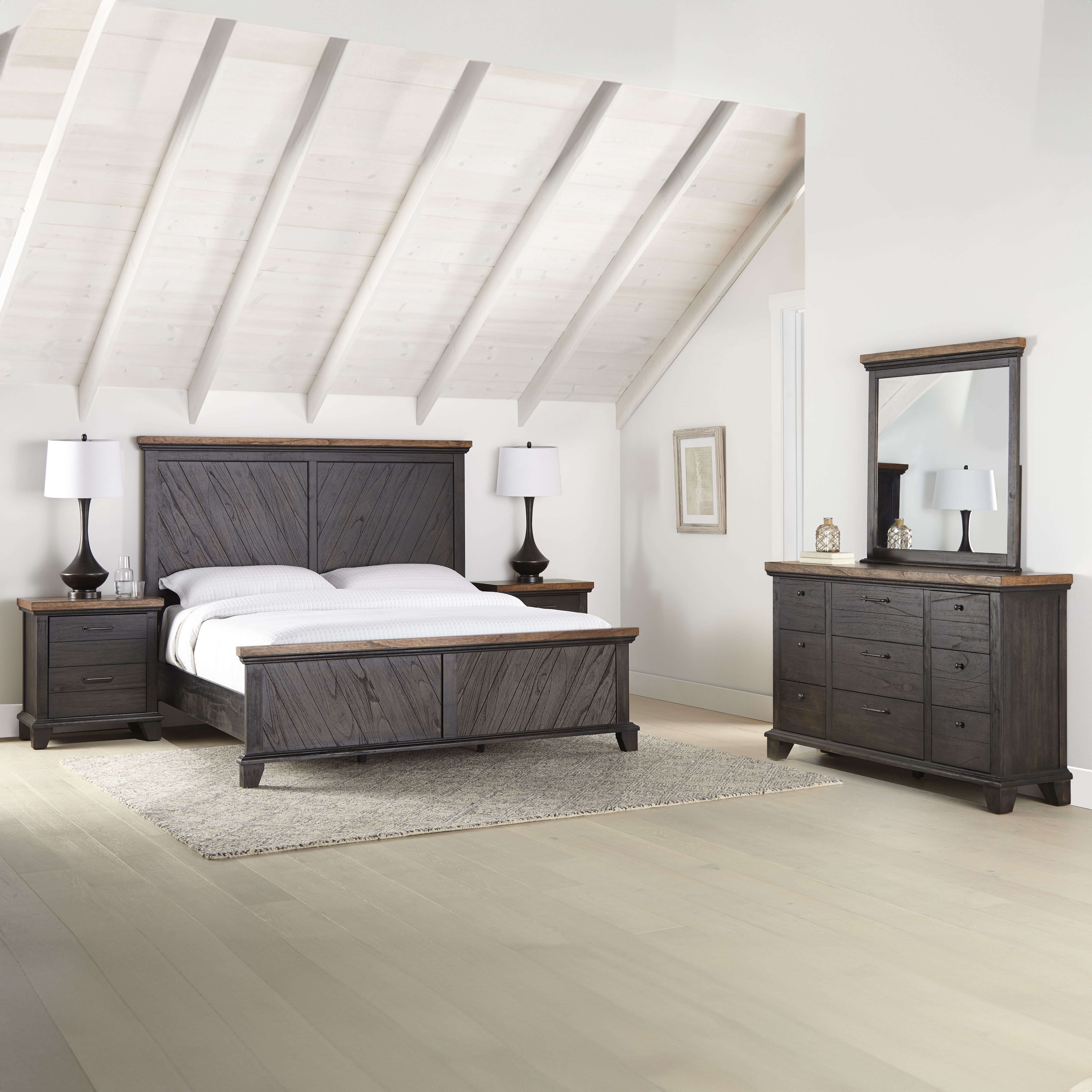 Queen · 4 Pc · Queen Bedroom Set